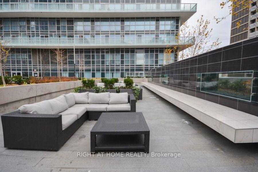 Photo 12 of Unit 5016, 386 Yonge Street, Toronto, Bay Street Corridor — HOMEH