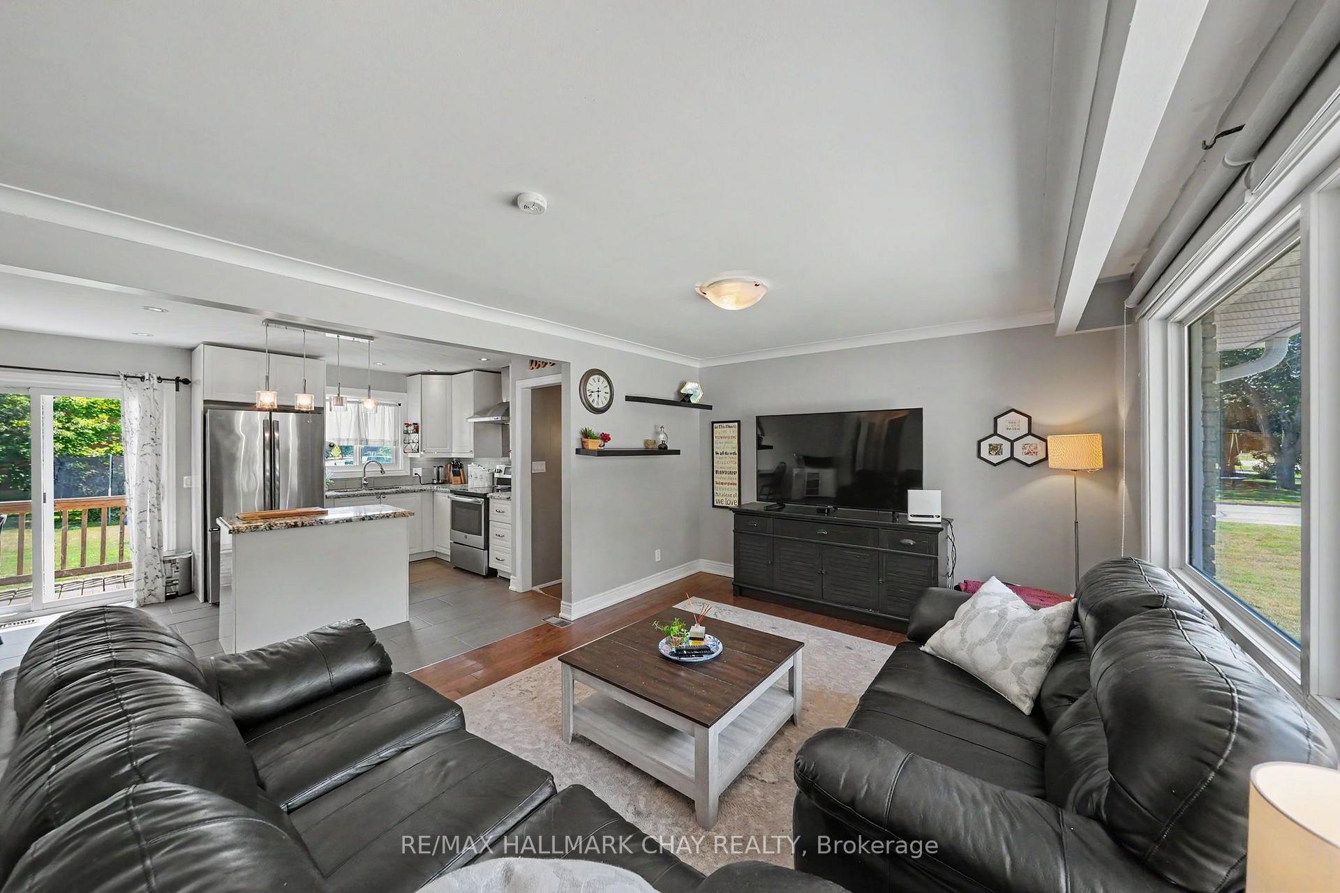 Photo 8 of 13 Downey Avenue, New Tecumseth, Alliston — HOMEH