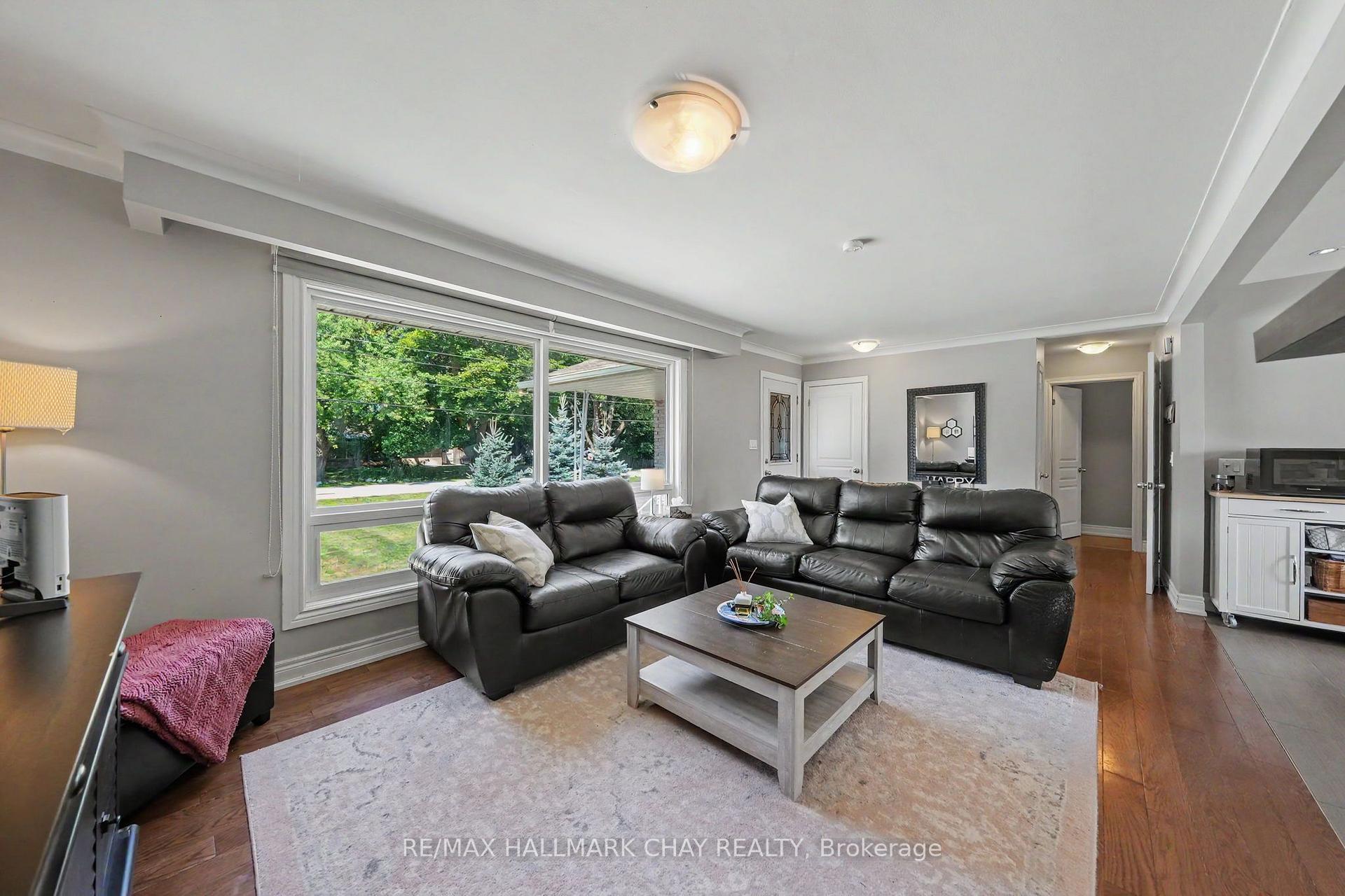 Photo 9 of 13 Downey Avenue, New Tecumseth, Alliston — HOMEH