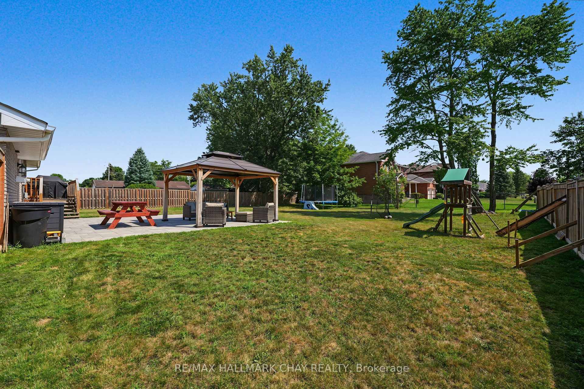 Photo 35 of 13 Downey Avenue, New Tecumseth, Alliston — HOMEH