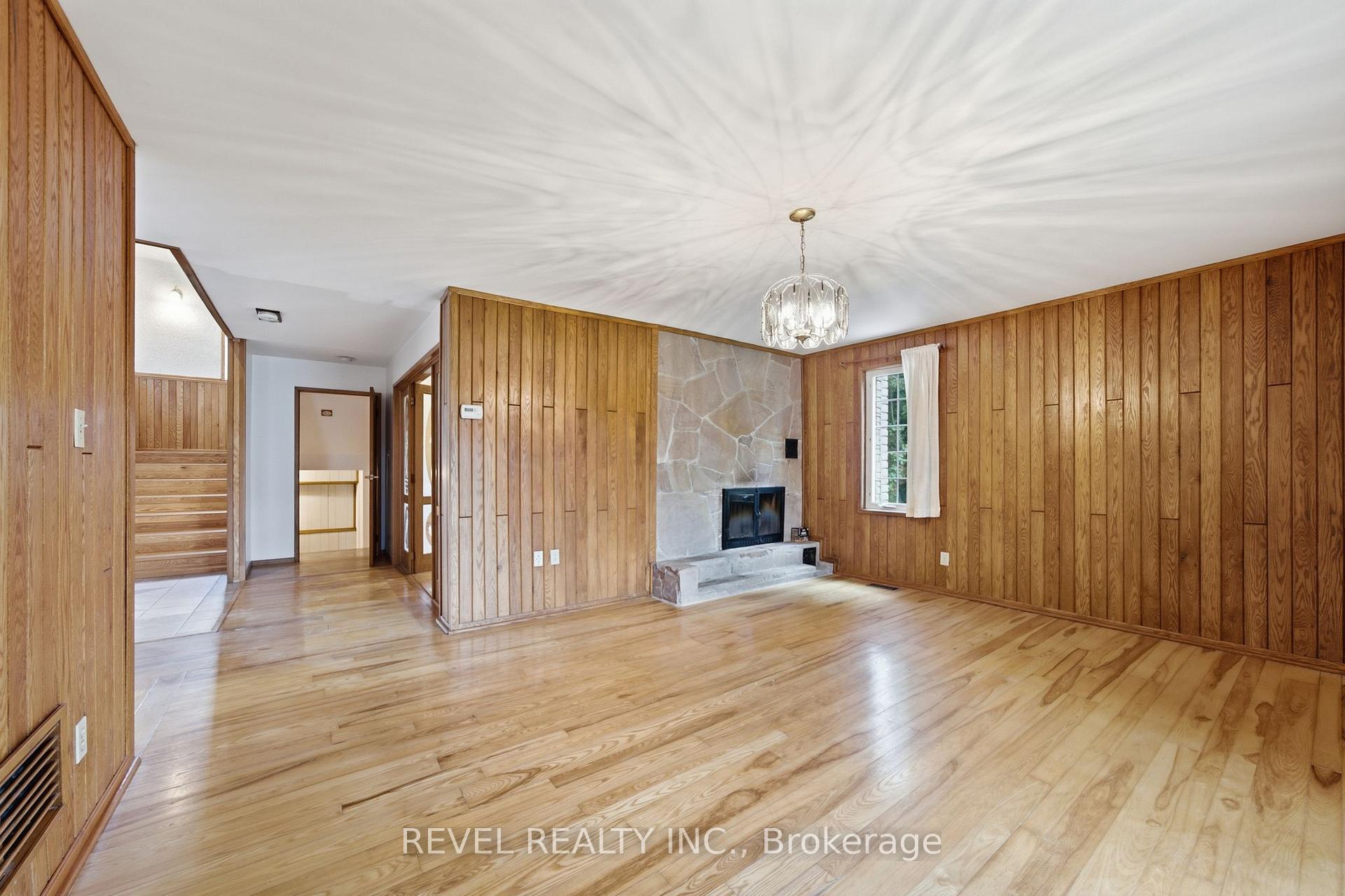 Photo 18 of 17 Ontoro Boulevard, Ajax, South East — HOMEH