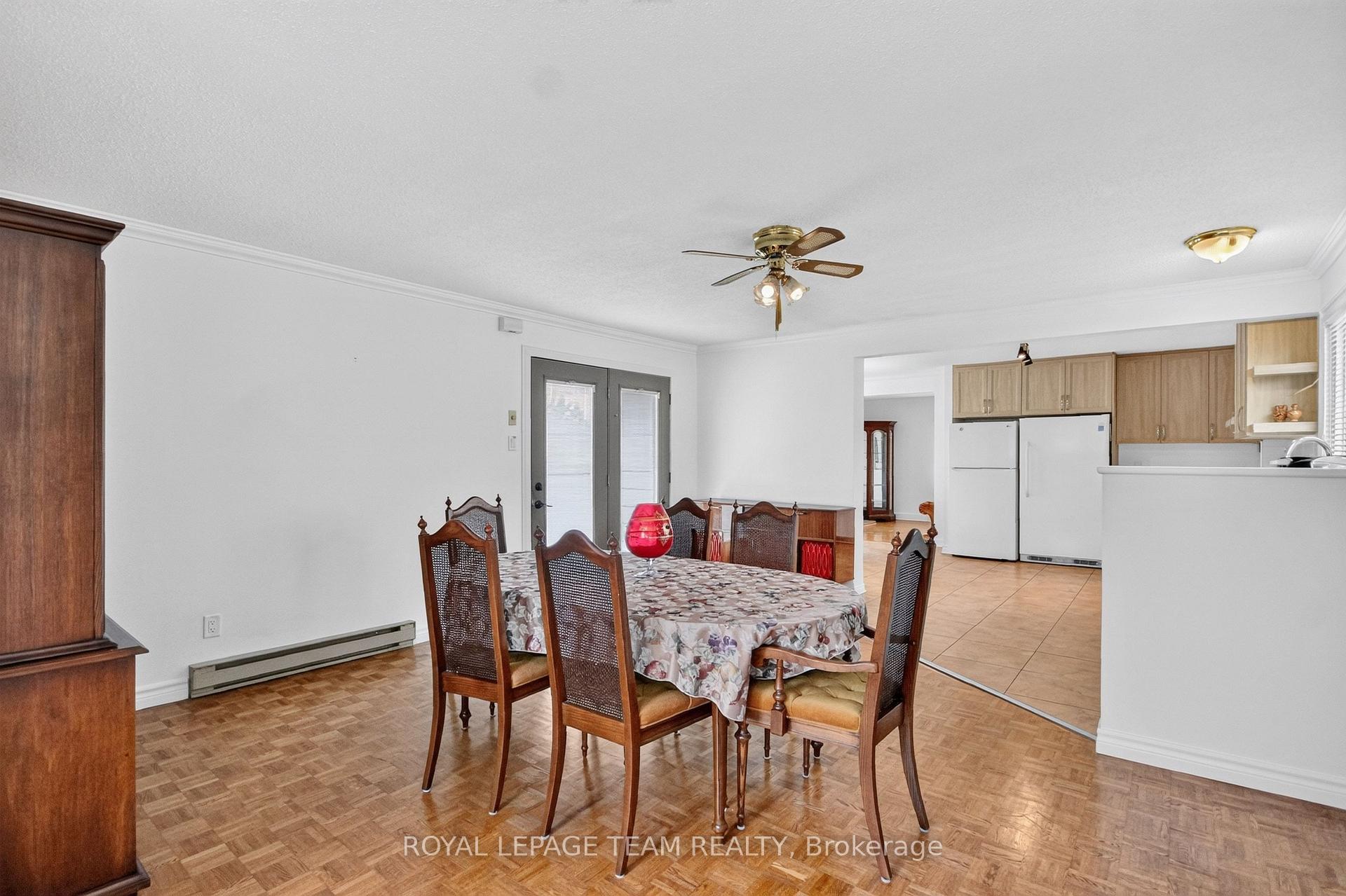 Photo 10 of 53 Fieldrow Street, Ottawa, Meadowlands/Crestview — HOMEH
