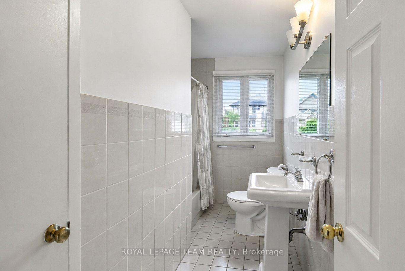 Photo 25 of 53 Fieldrow Street, Ottawa, Meadowlands/Crestview — HOMEH