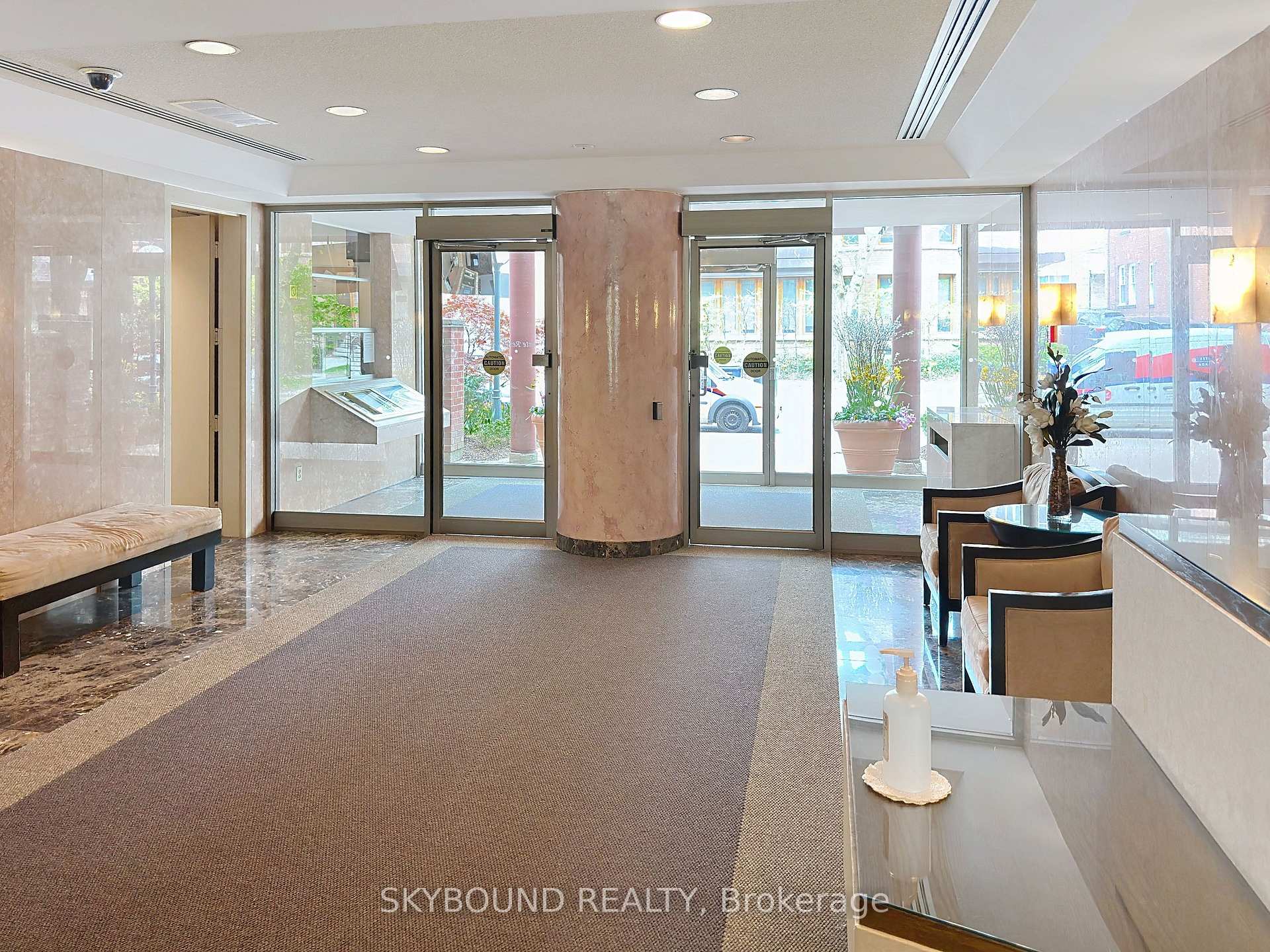 Photo 3 of Unit #306, 95 Prince Arthur Avenue, Toronto, The Annex — HOMEH
