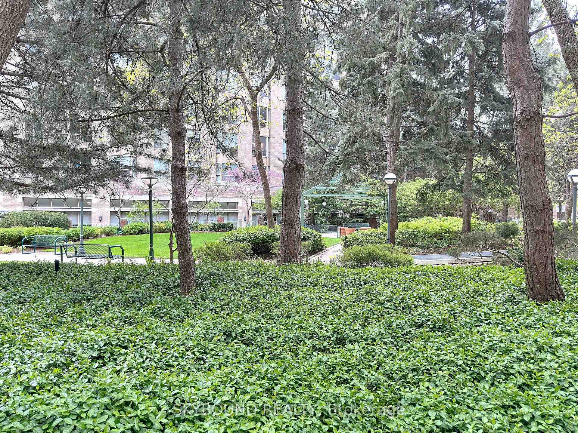 Photo 26 of Unit #306, 95 Prince Arthur Avenue, Toronto, The Annex — HOMEH
