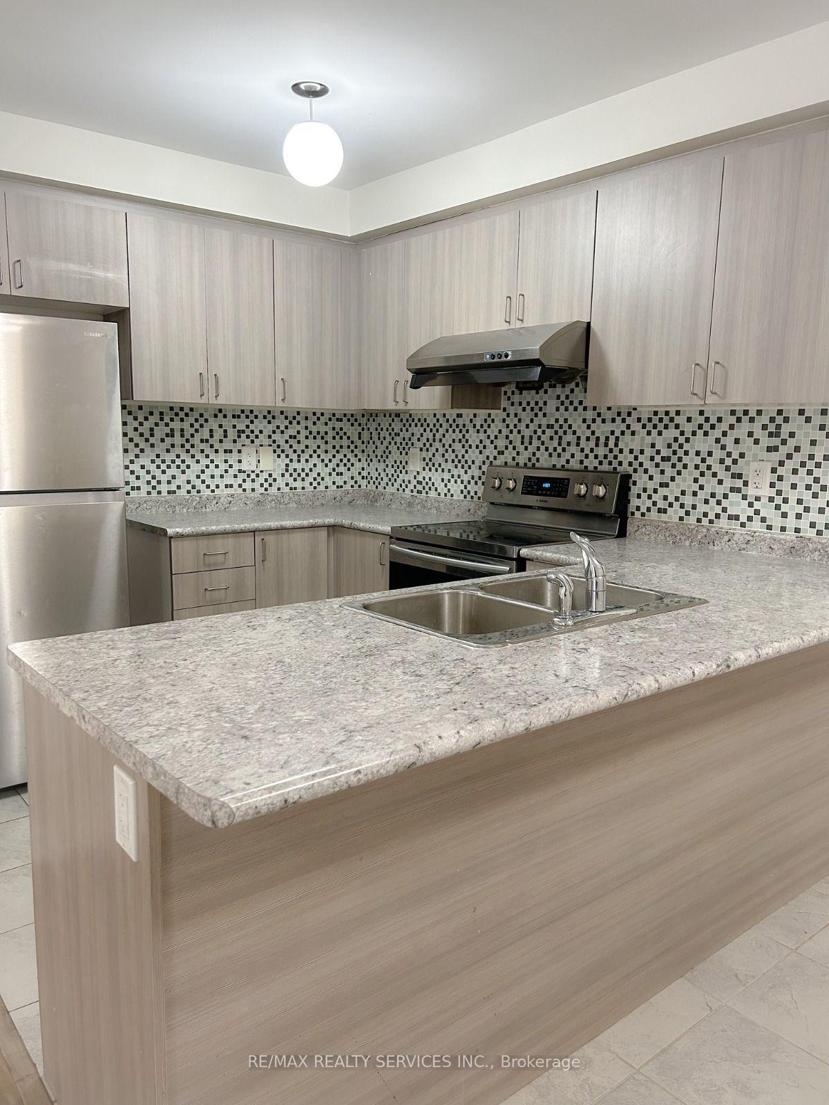 Photo 3 of Unit 141, 200 Veterans Drive, Brampton, Northwest Brampton — HOMEH