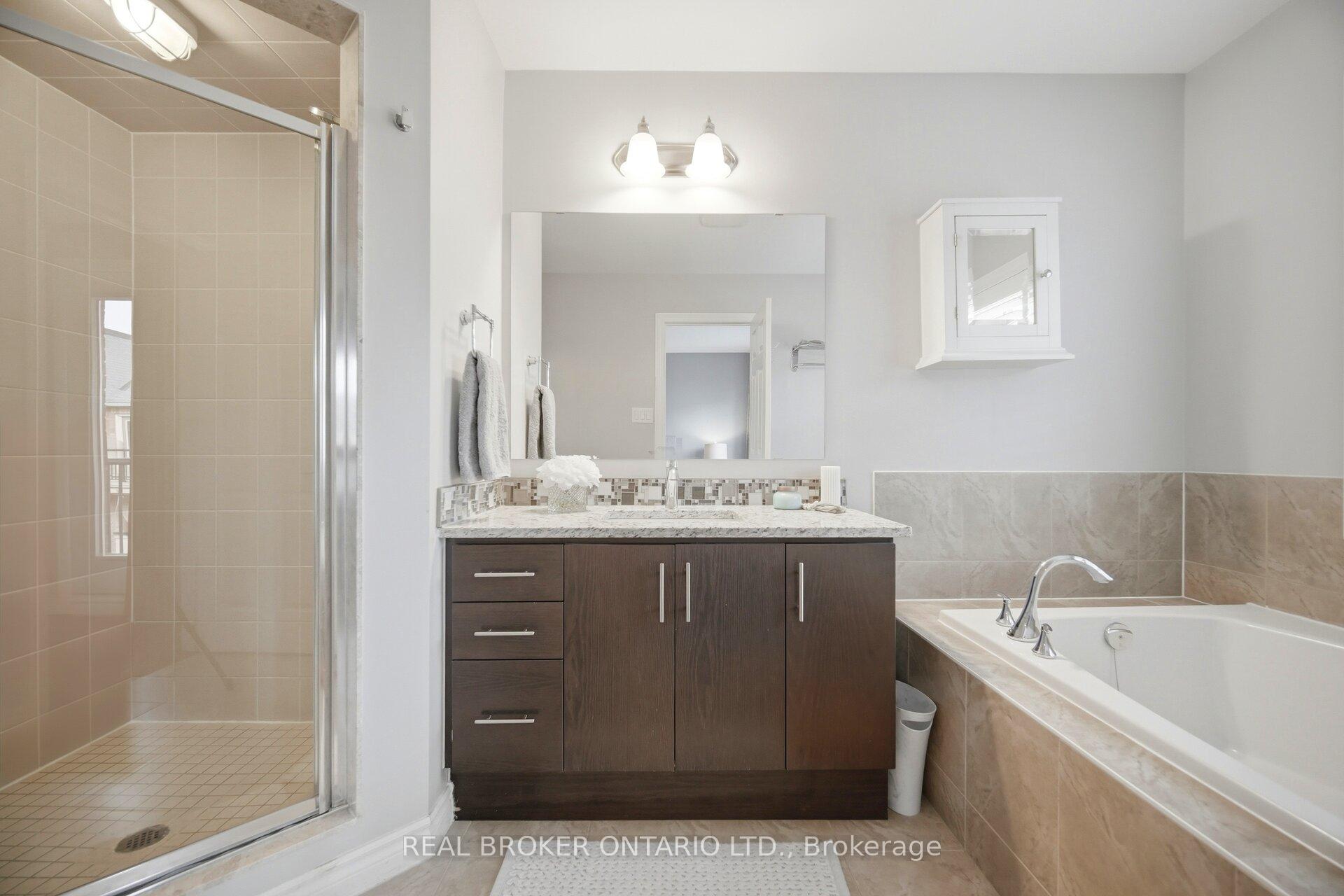 Photo 32 of 3077 Preserve Drive, Oakville, Glenorchy — HOMEH