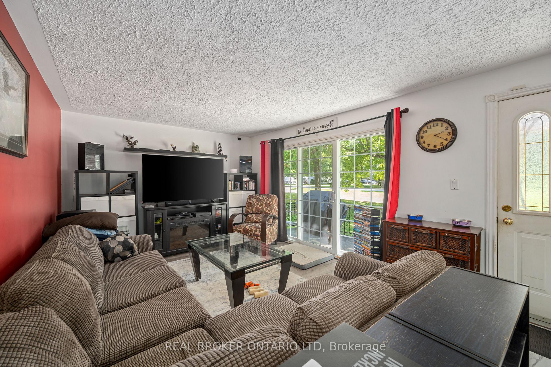 Photo 6 of 15 Middlemiss Avenue, Southwest Middlesex, Middlemiss — HOMEH
