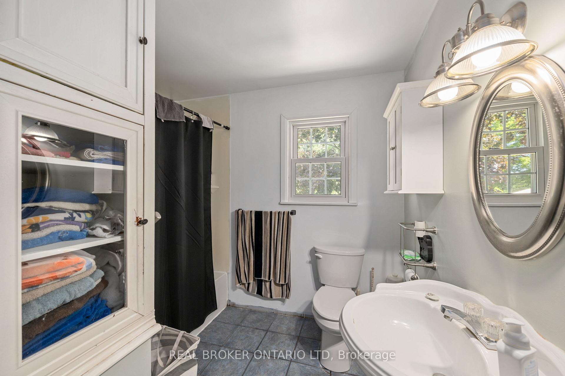 Photo 17 of 15 Middlemiss Avenue, Southwest Middlesex, Middlemiss — HOMEH