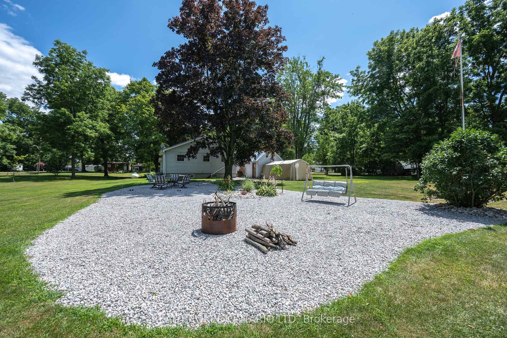 Photo 21 of 15 Middlemiss Avenue, Southwest Middlesex, Middlemiss — HOMEH