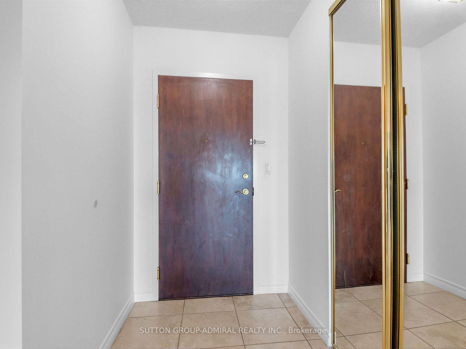 Photo 2 of Unit 408, 88 Promenade Circle, Vaughan, Brownridge — HOMEH