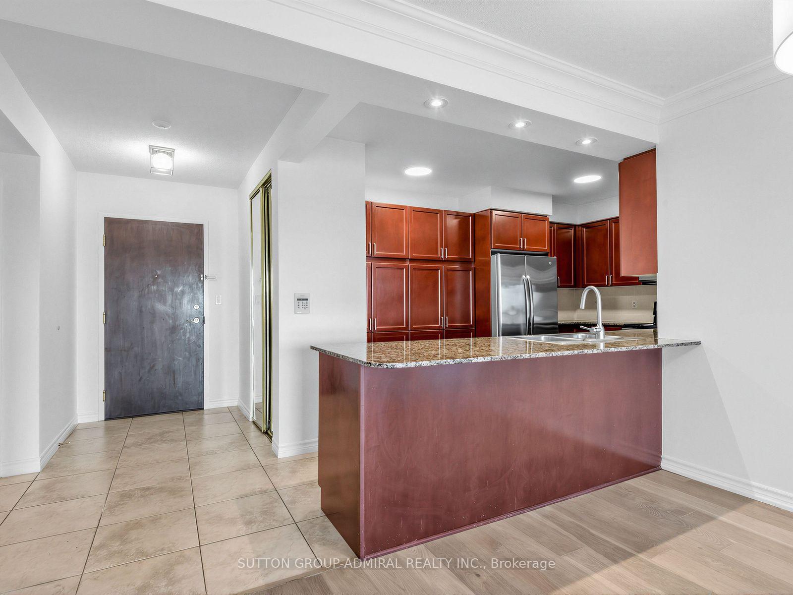 Photo 3 of Unit 408, 88 Promenade Circle, Vaughan, Brownridge — HOMEH
