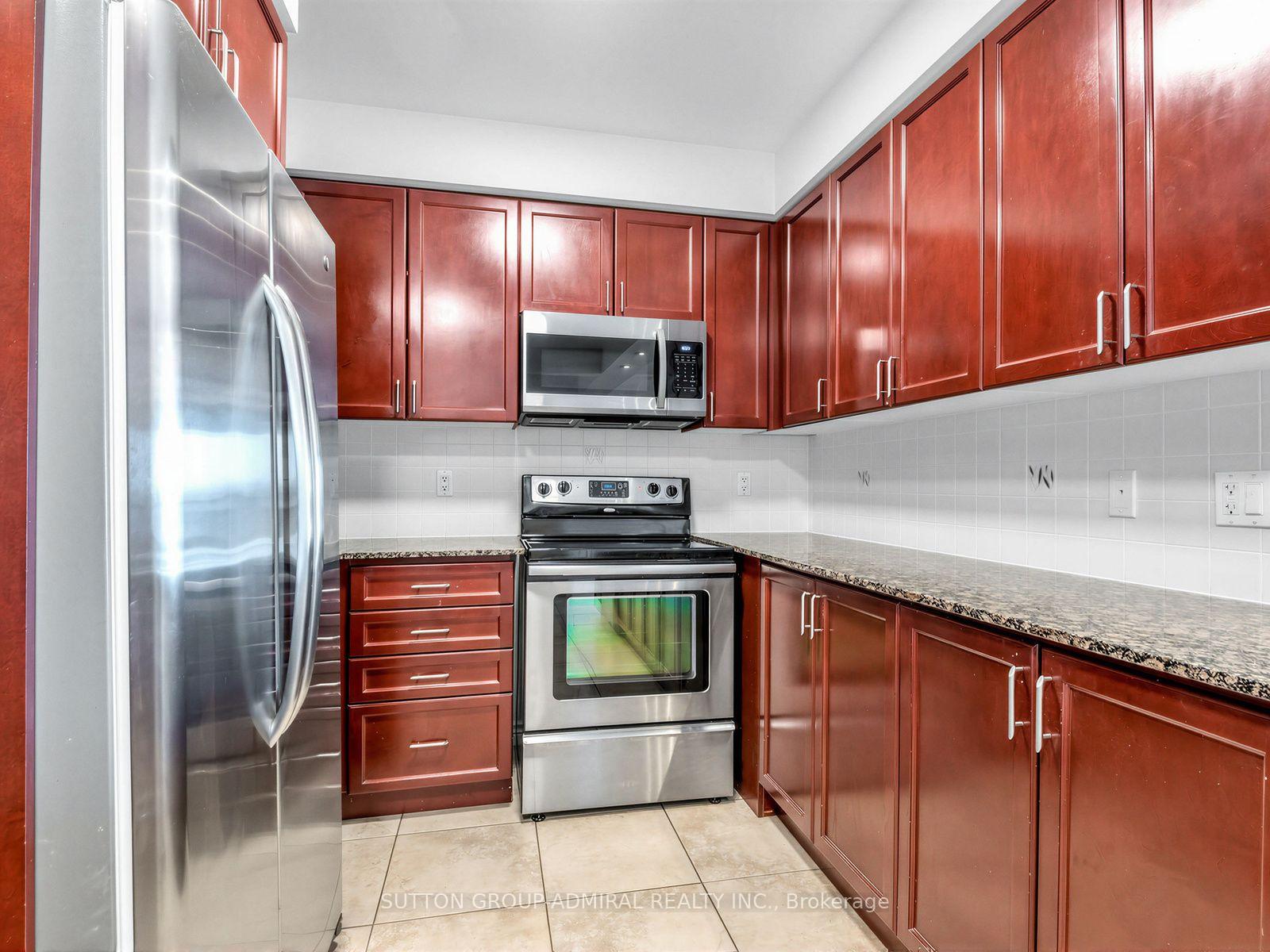 Photo 6 of Unit 408, 88 Promenade Circle, Vaughan, Brownridge — HOMEH