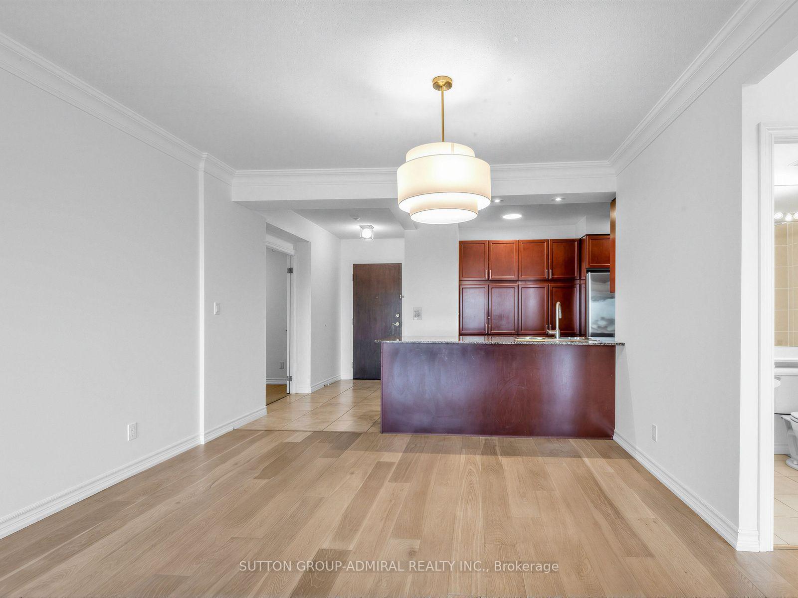 Photo 11 of Unit 408, 88 Promenade Circle, Vaughan, Brownridge — HOMEH