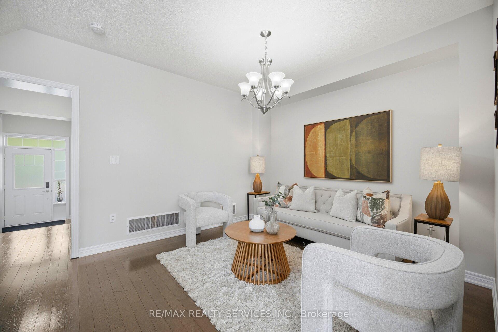 Photo 3 of 118 Tundra Road, Caledon, Rural Caledon — HOMEH