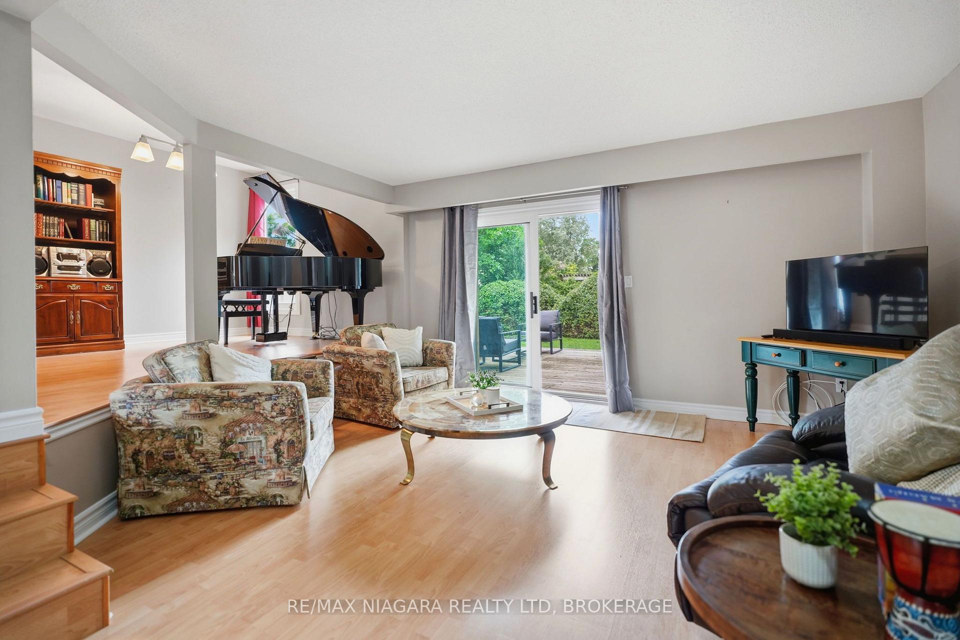 Photo 13 of Unit 24, 122 Lakeshore Road, St. Catharines, Lakeport — HOMEH