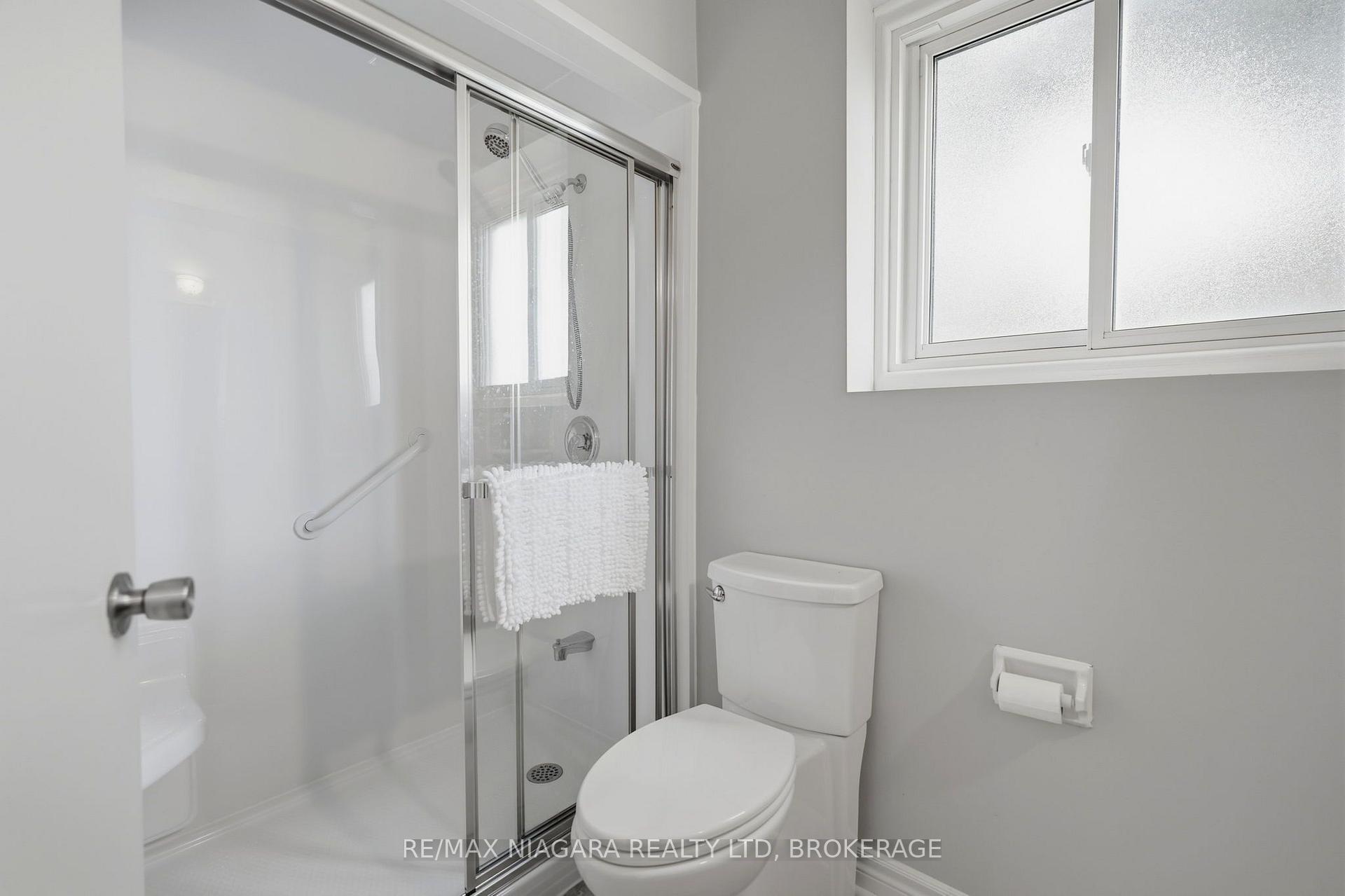 Photo 23 of Unit 24, 122 Lakeshore Road, St. Catharines, Lakeport — HOMEH