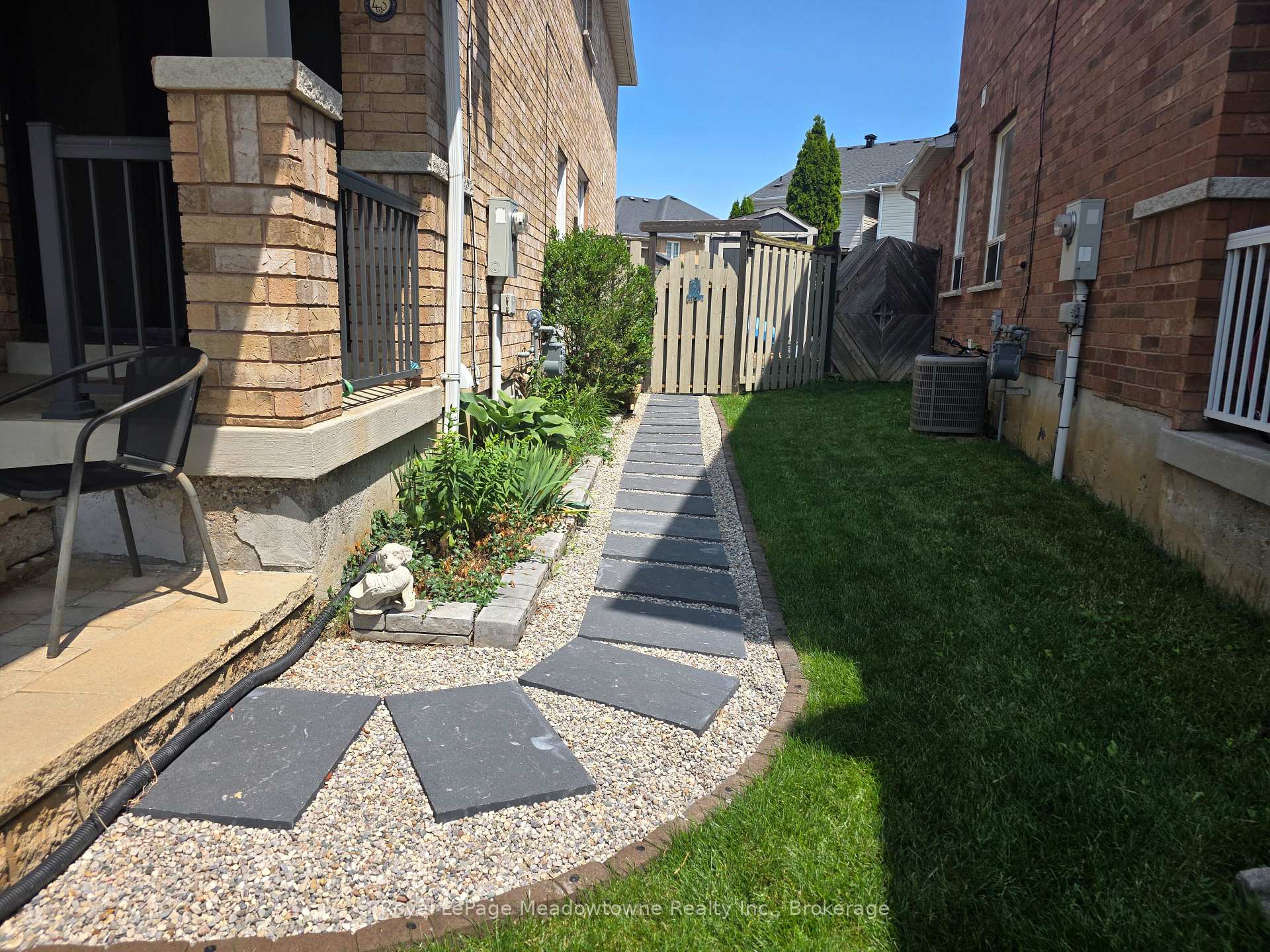 Photo 2 of Unit Basement, 43 Dills Crescent, Milton, Dempsey — HOMEH