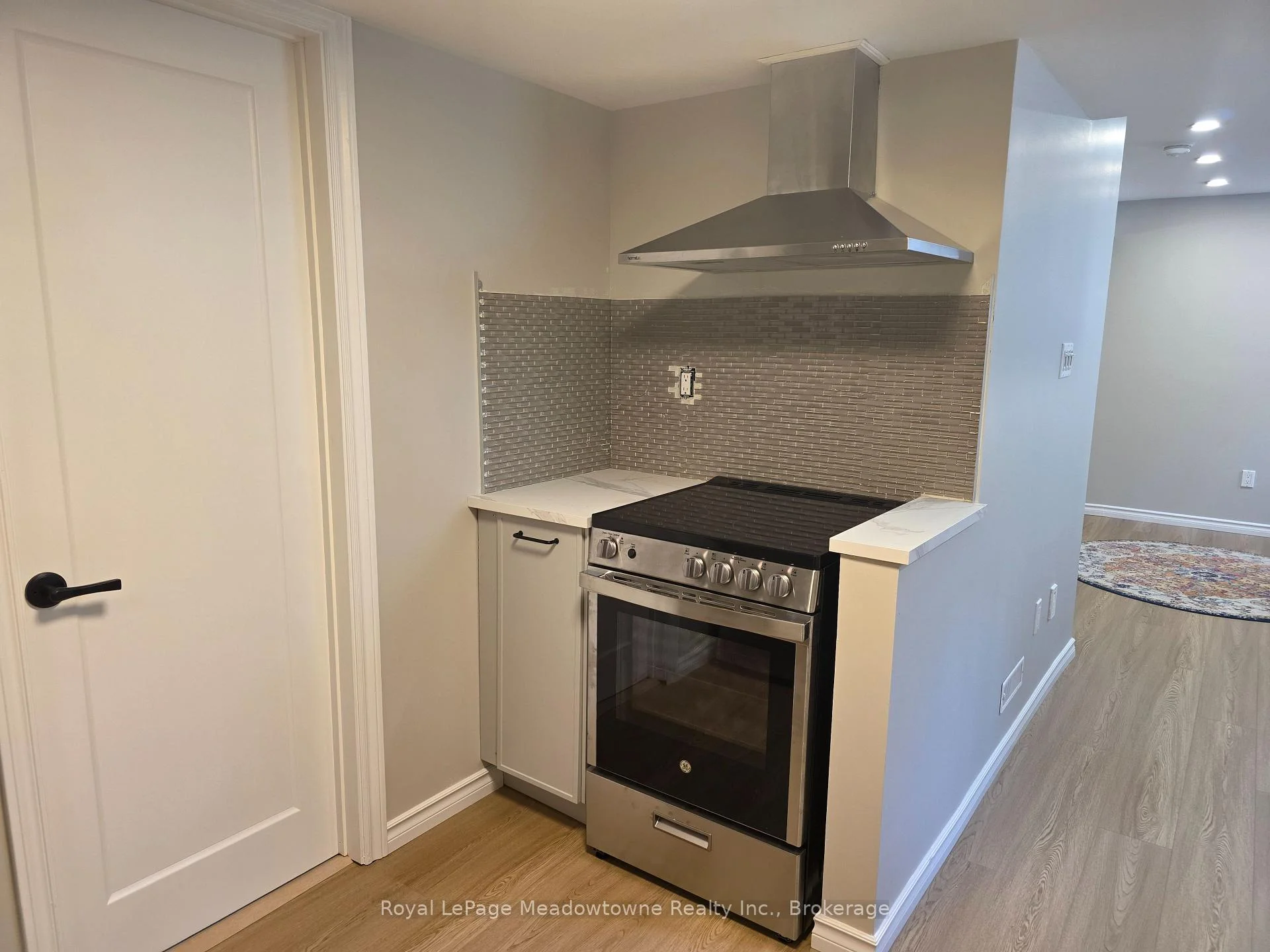 Photo 5 of Unit Basement, 43 Dills Crescent, Milton, Dempsey — HOMEH