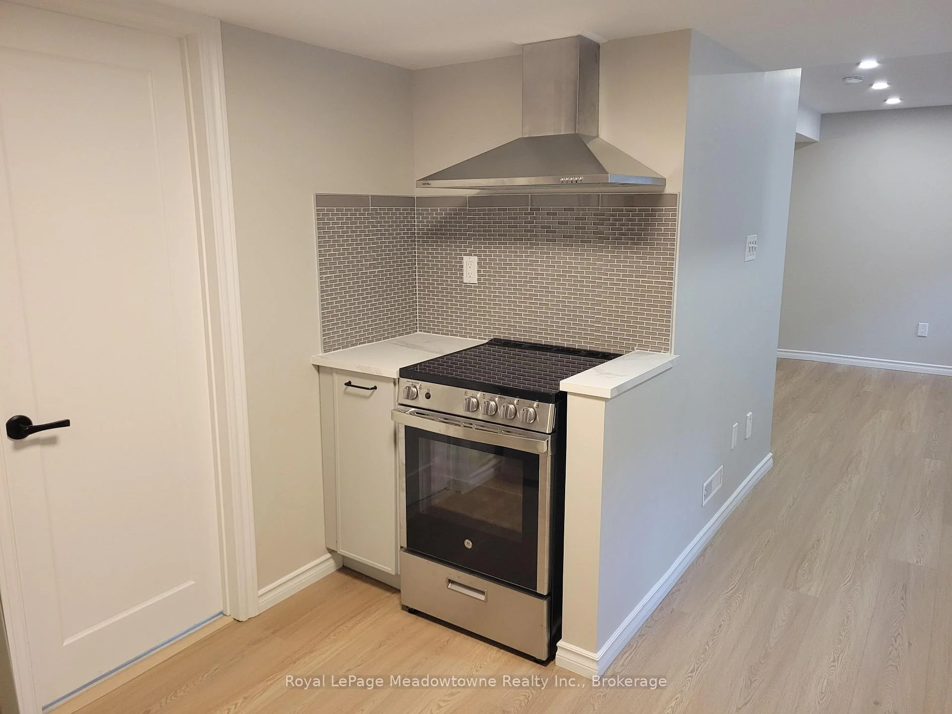 Photo 6 of Unit Basement, 43 Dills Crescent, Milton, Dempsey — HOMEH