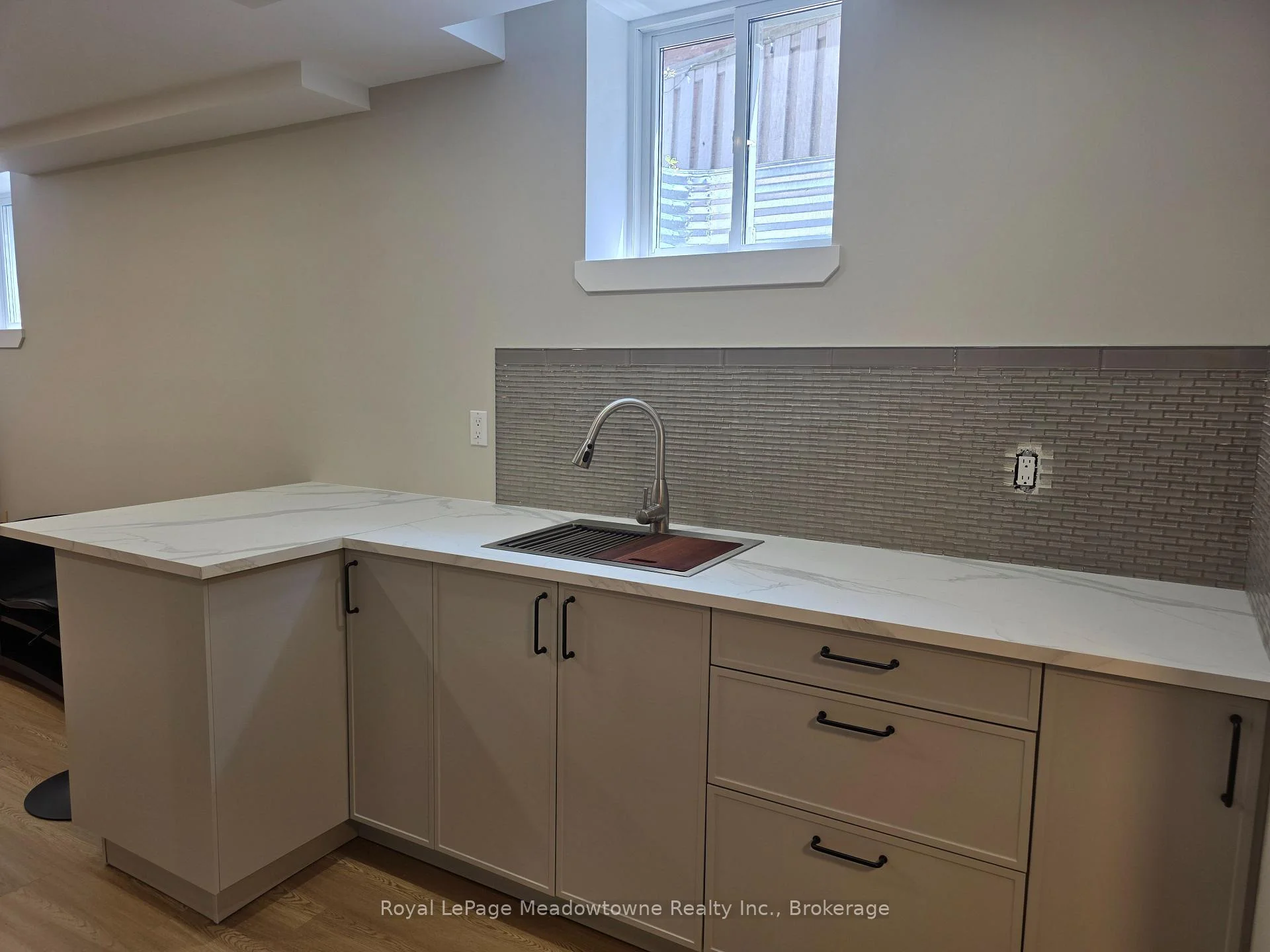 Photo 8 of Unit Basement, 43 Dills Crescent, Milton, Dempsey — HOMEH