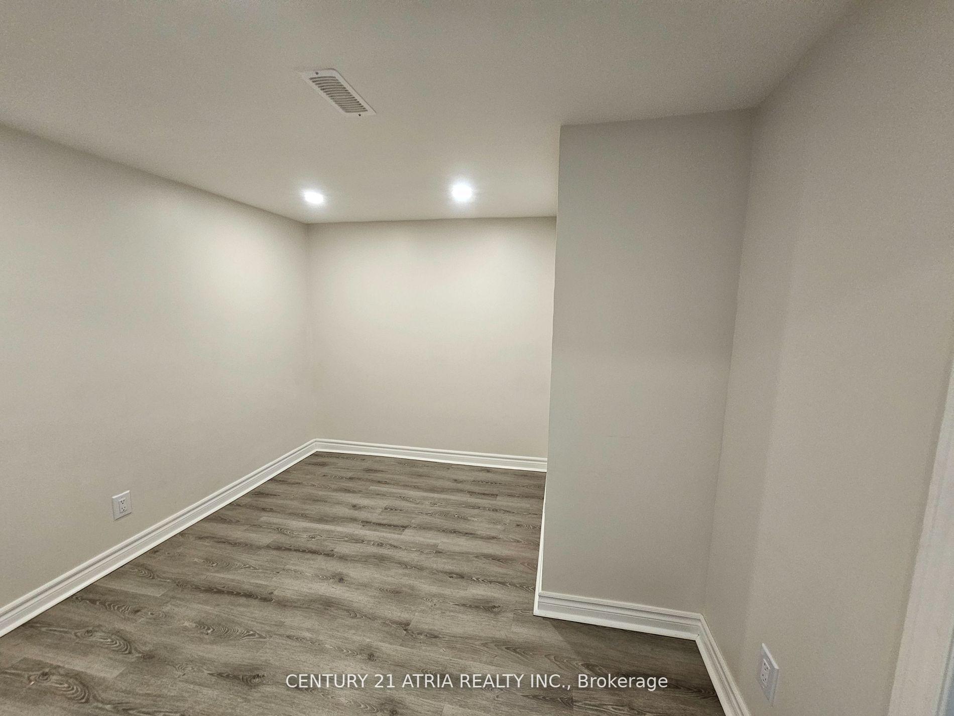 Photo 4 of Unit Lower, 733 Balaton Avenue, Pickering, Bay Ridges — HOMEH