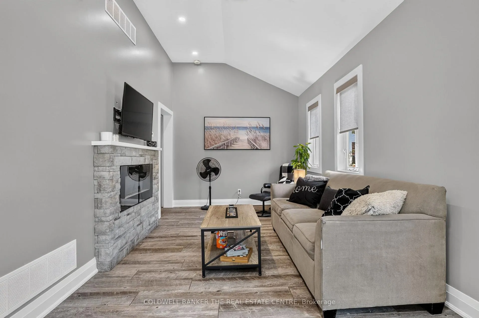 Photo 5 of 176 Pleasant Boulevard, Georgina, Keswick South — HOMEH