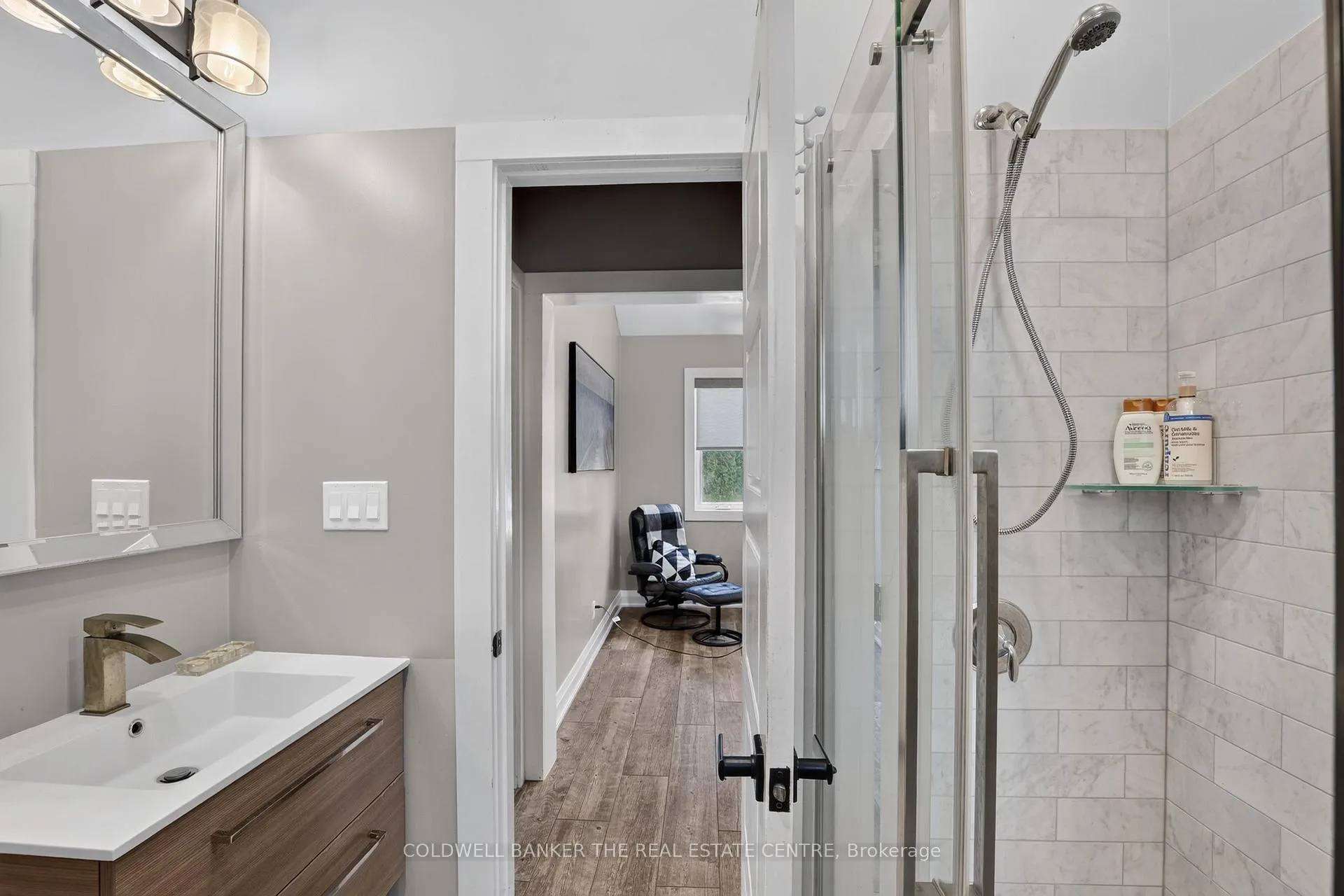 Photo 9 of 176 Pleasant Boulevard, Georgina, Keswick South — HOMEH