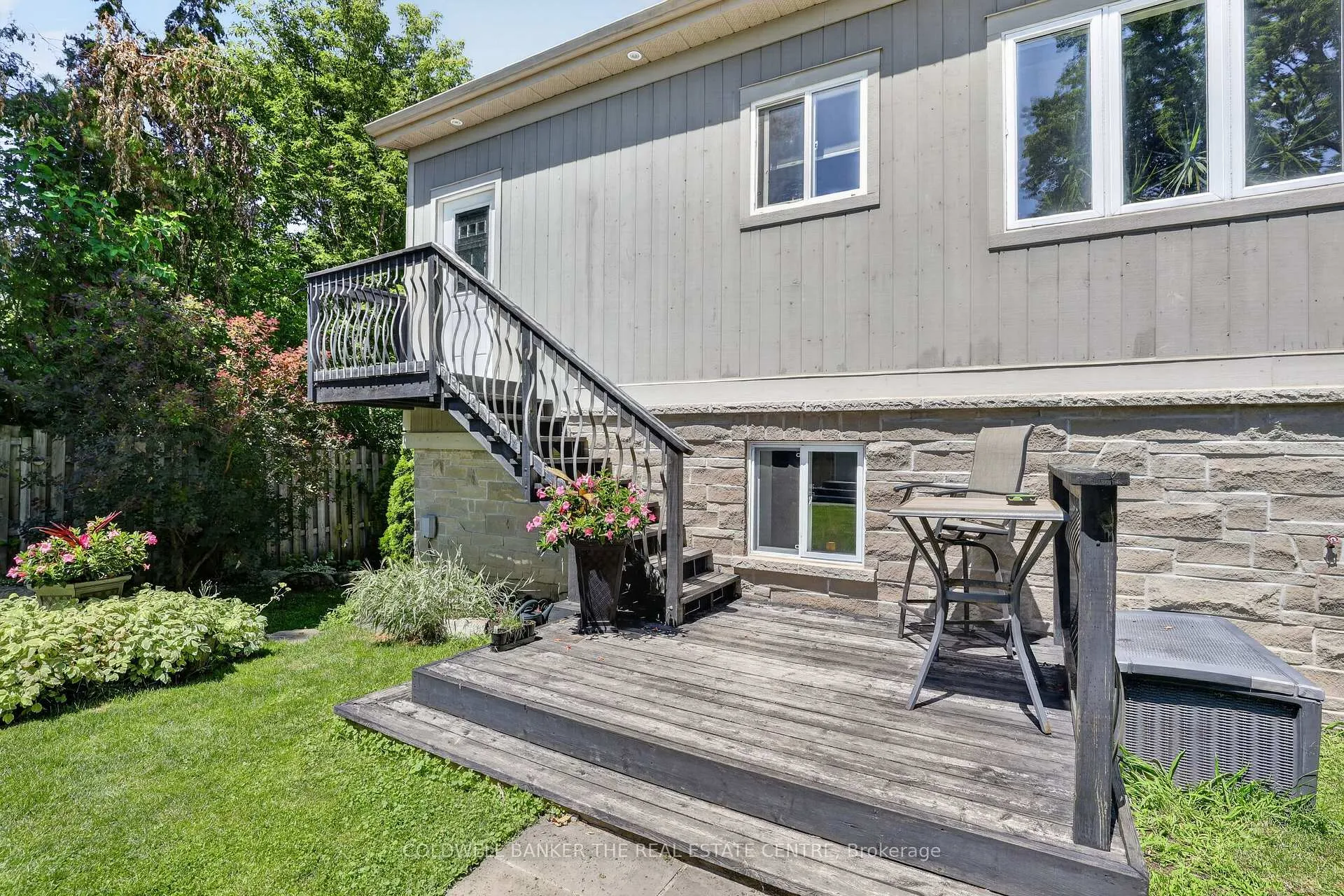 Photo 16 of 176 Pleasant Boulevard, Georgina, Keswick South — HOMEH