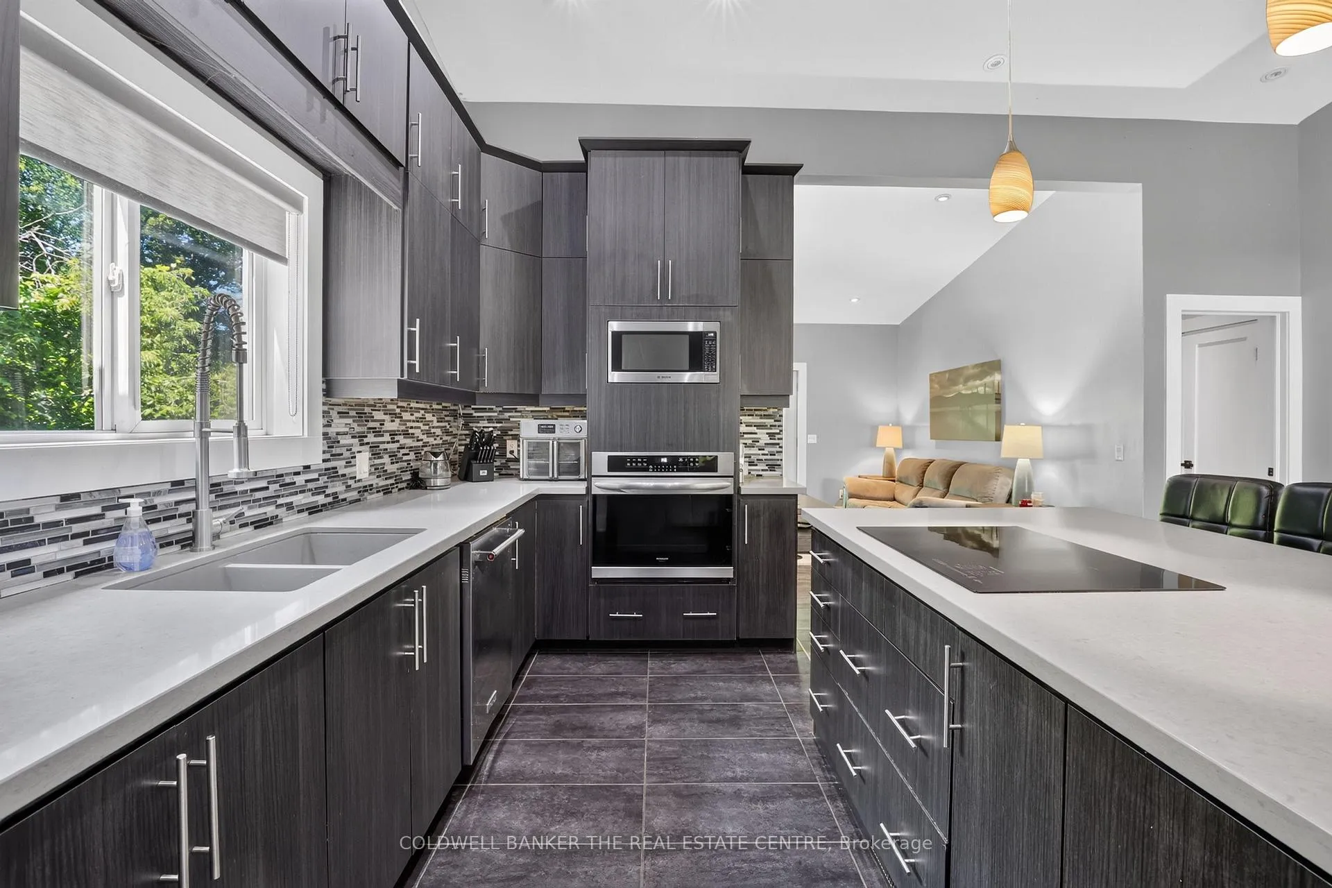 Photo 24 of 176 Pleasant Boulevard, Georgina, Keswick South — HOMEH