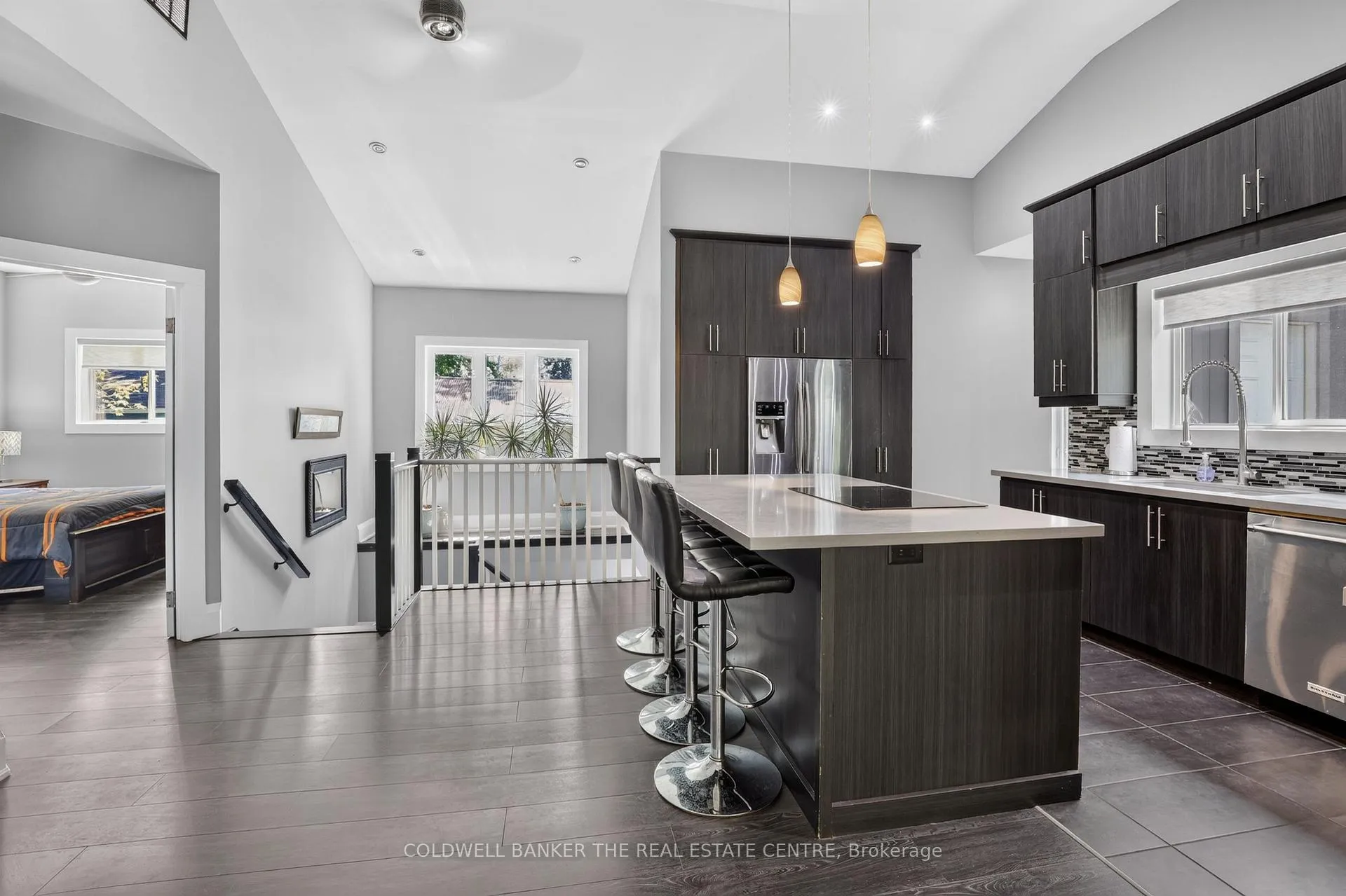Photo 33 of 176 Pleasant Boulevard, Georgina, Keswick South — HOMEH