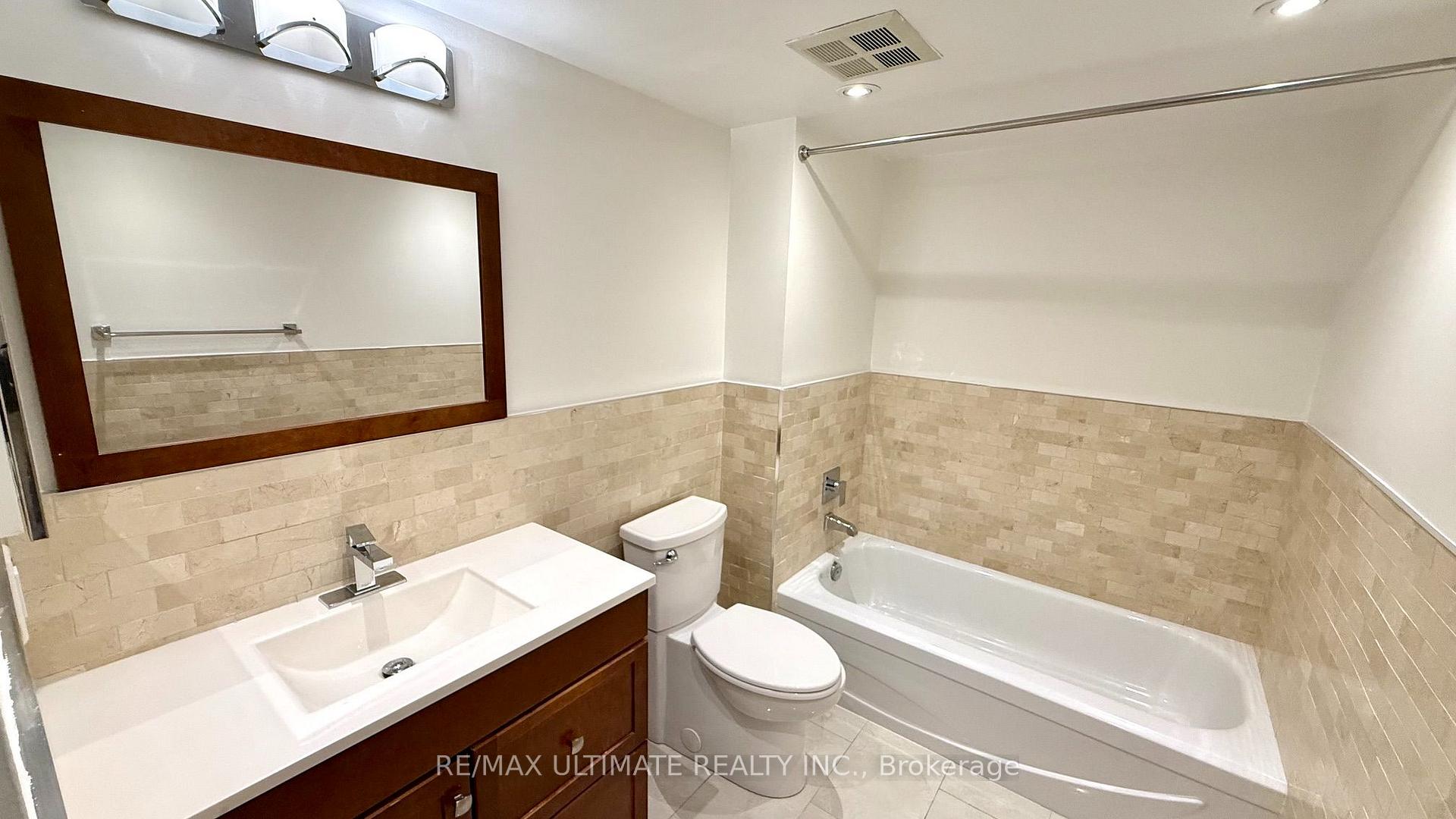 Photo 9 of Unit 913, 25 The Esplanade, Toronto, Waterfront Communities — HOMEH