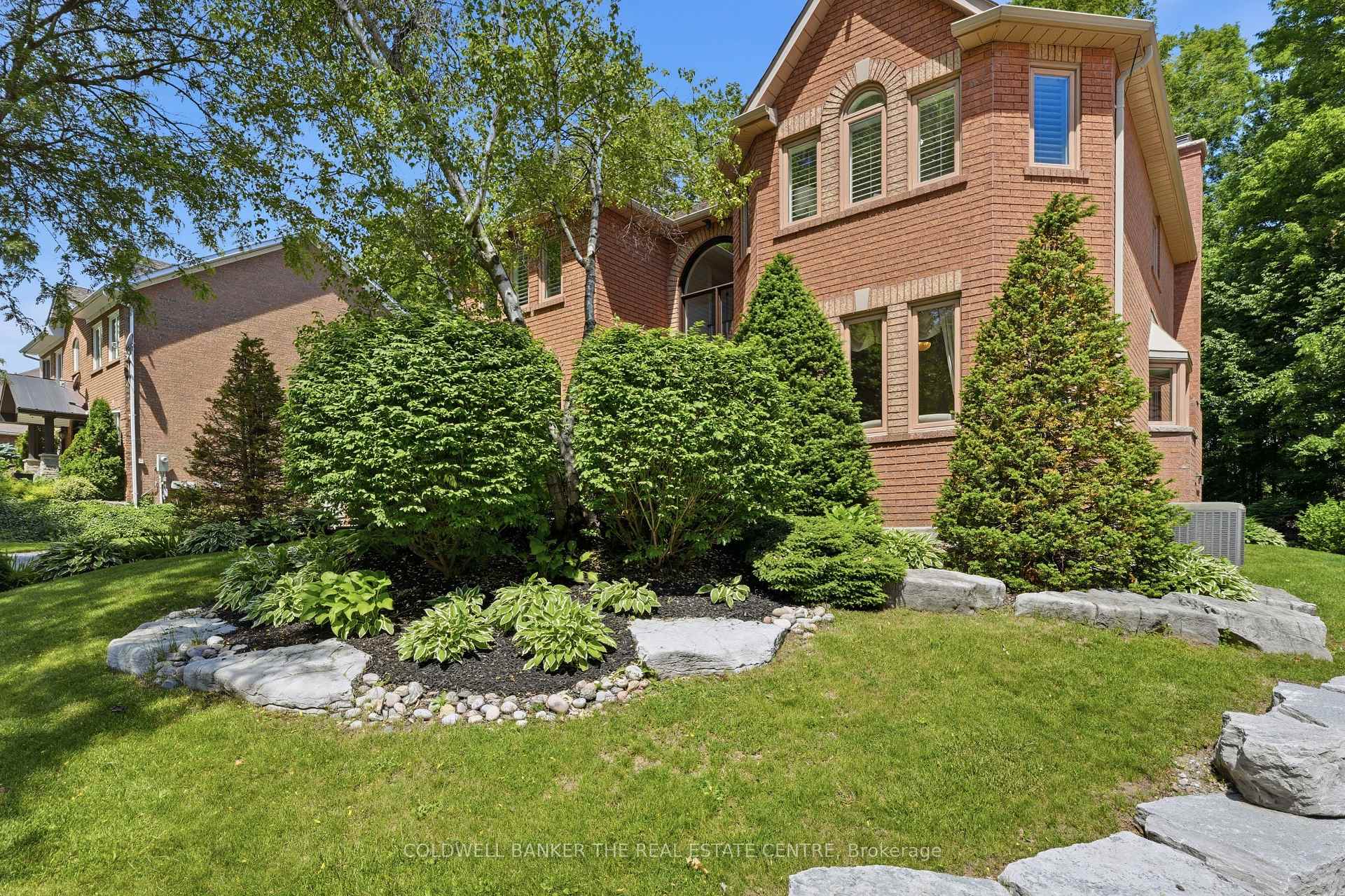 Photo 3 of 49 Falling Leaf Court, Aurora, Hills of St Andrew — HOMEH