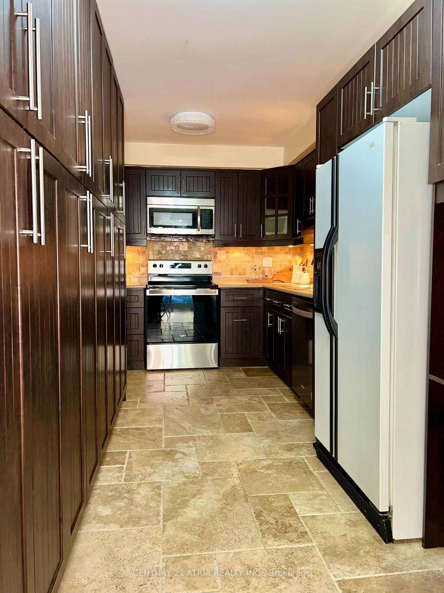 Photo 4 of 87 Avenue Road, Richmond Hill, North Richvale — HOMEH