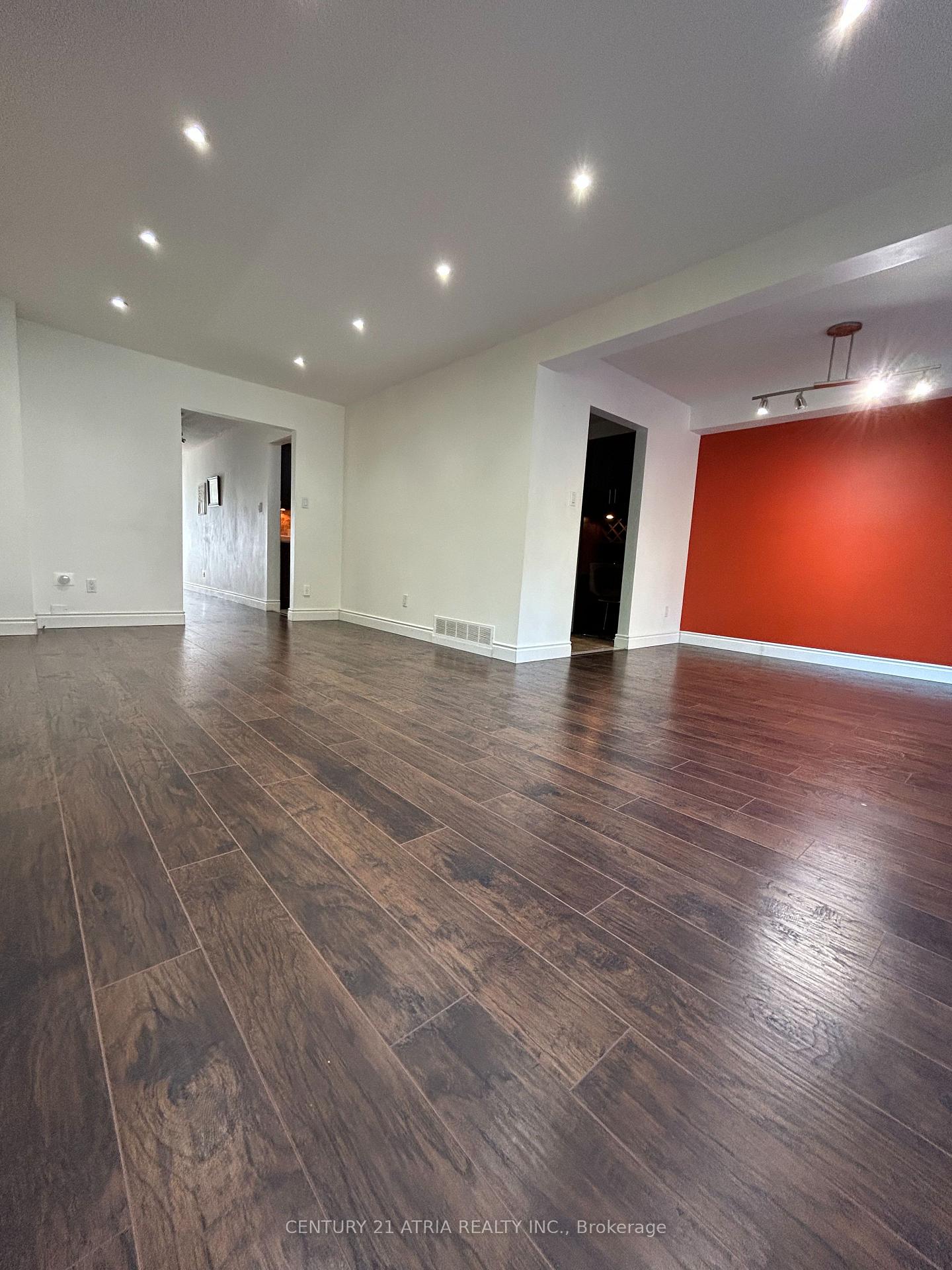 Photo 9 of 87 Avenue Road, Richmond Hill, North Richvale — HOMEH