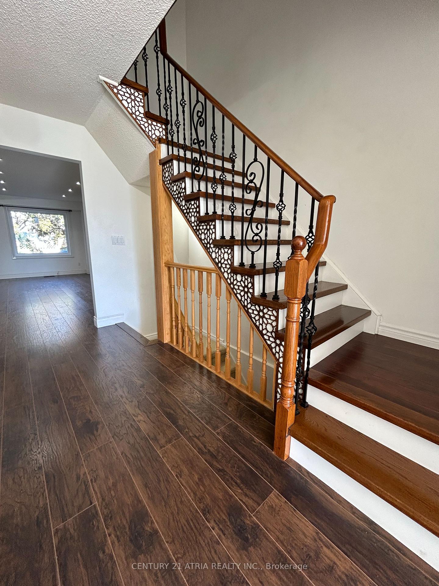 Photo 14 of 87 Avenue Road, Richmond Hill, North Richvale — HOMEH