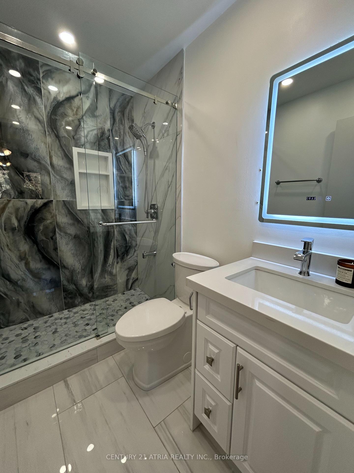Photo 16 of 87 Avenue Road, Richmond Hill, North Richvale — HOMEH
