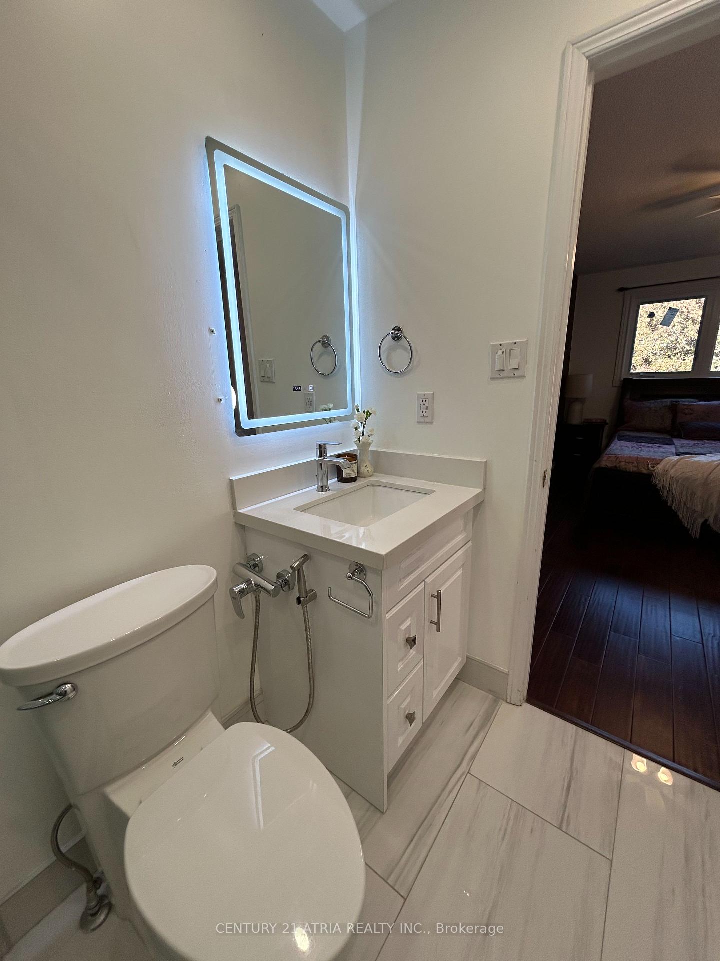 Photo 17 of 87 Avenue Road, Richmond Hill, North Richvale — HOMEH