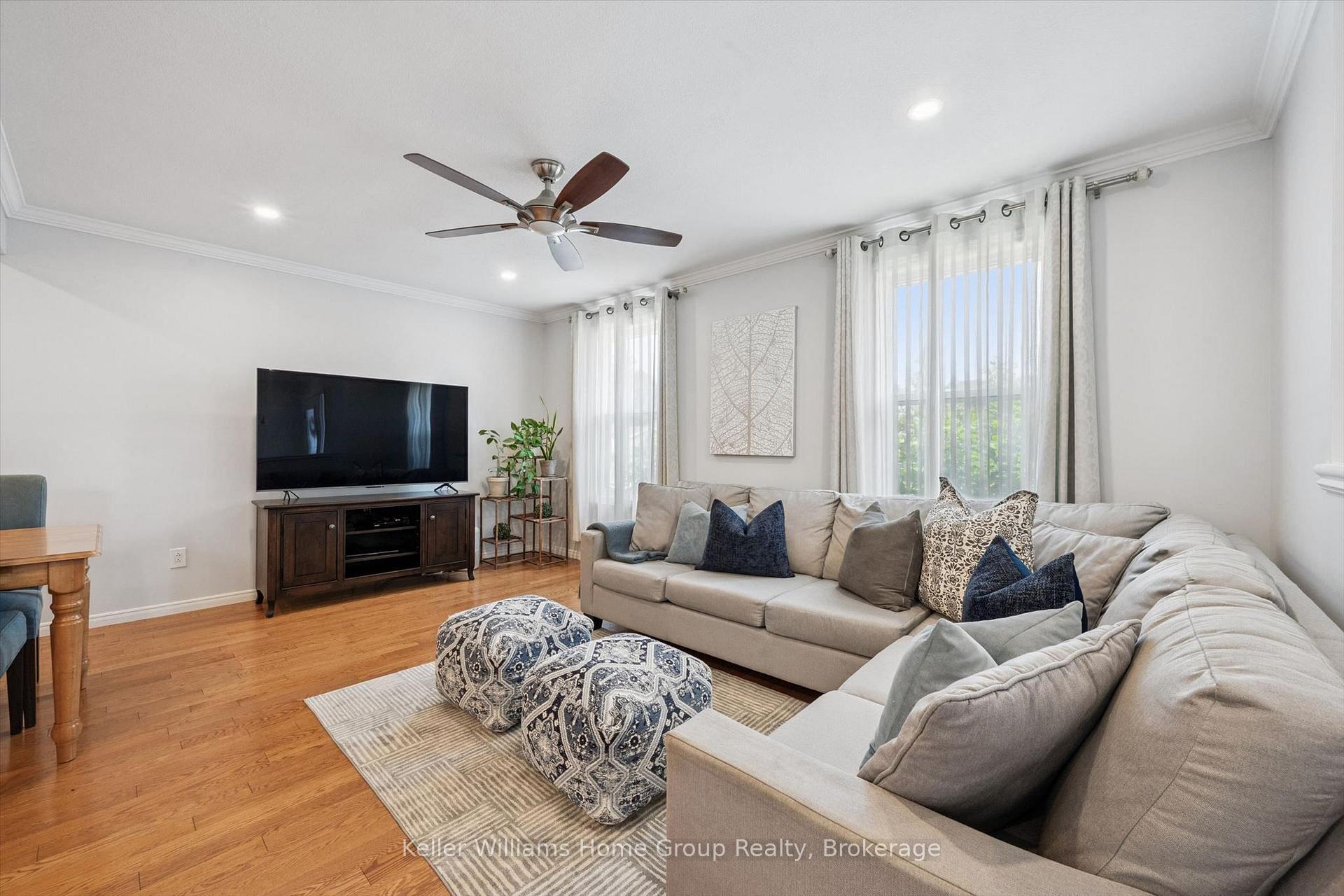 Photo 8 of 51 Dunhill Crescent, Guelph, Willow West/Sugarbush/West Acres — HOMEH
