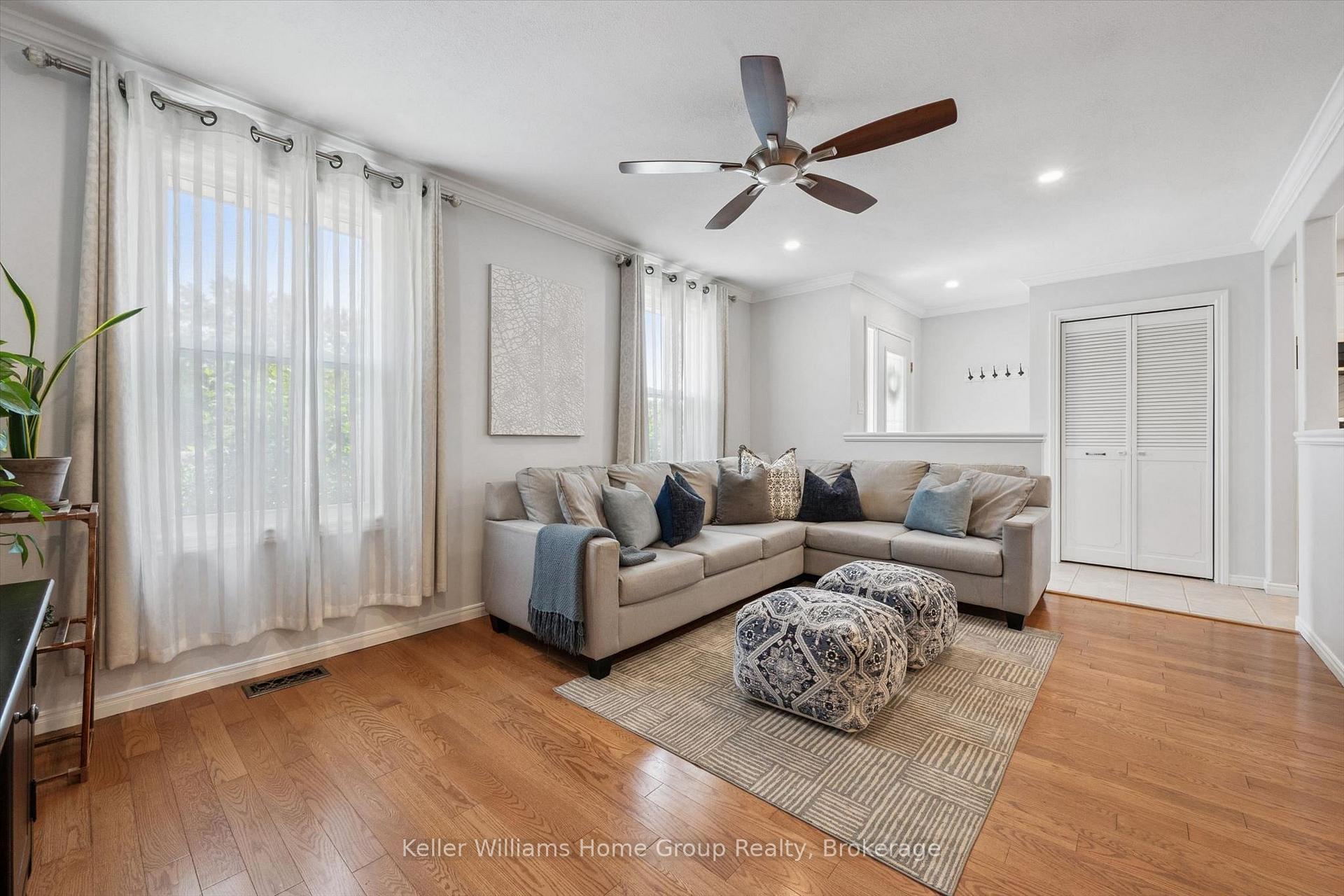 Photo 10 of 51 Dunhill Crescent, Guelph, Willow West/Sugarbush/West Acres — HOMEH