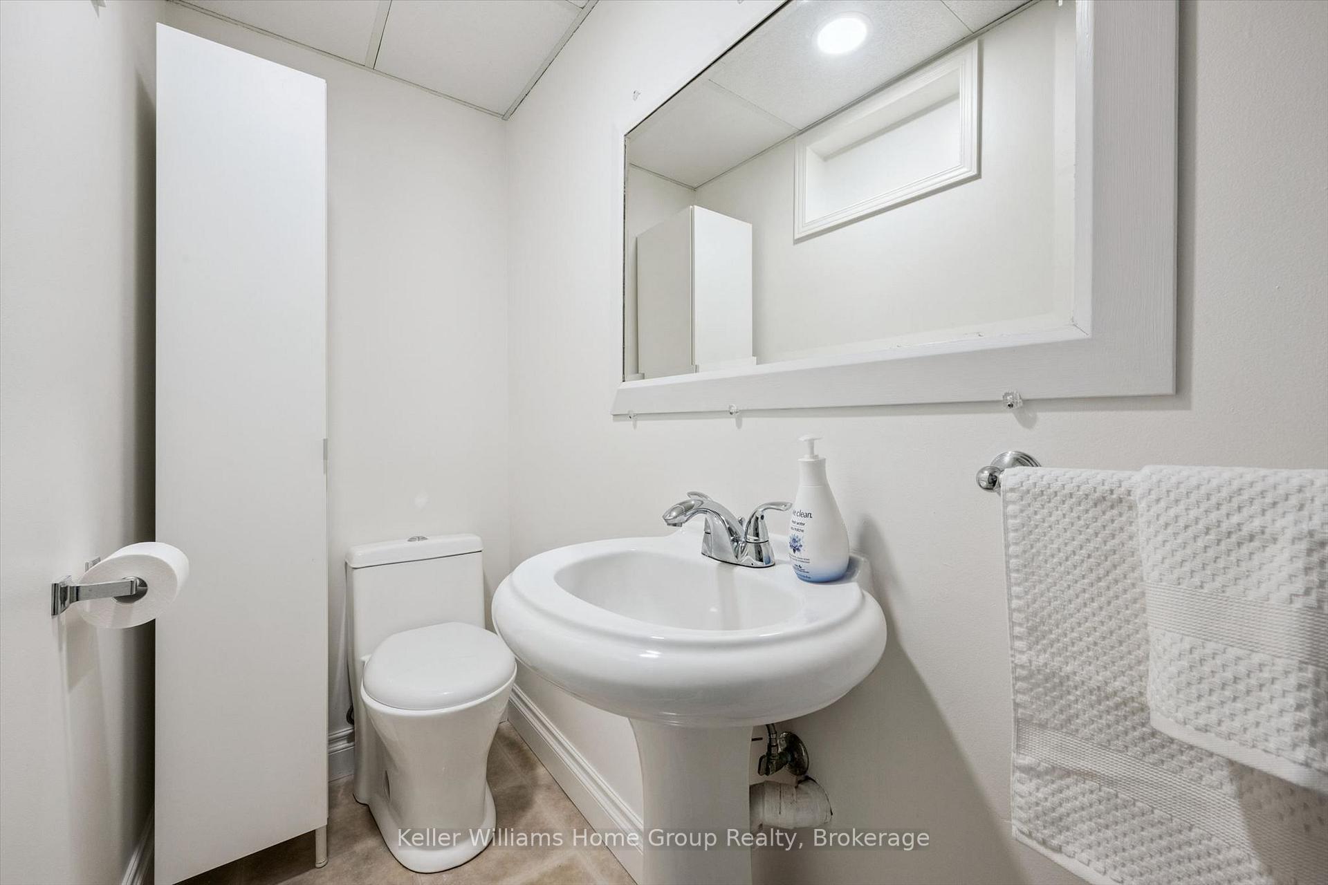 Photo 31 of 51 Dunhill Crescent, Guelph, Willow West/Sugarbush/West Acres — HOMEH