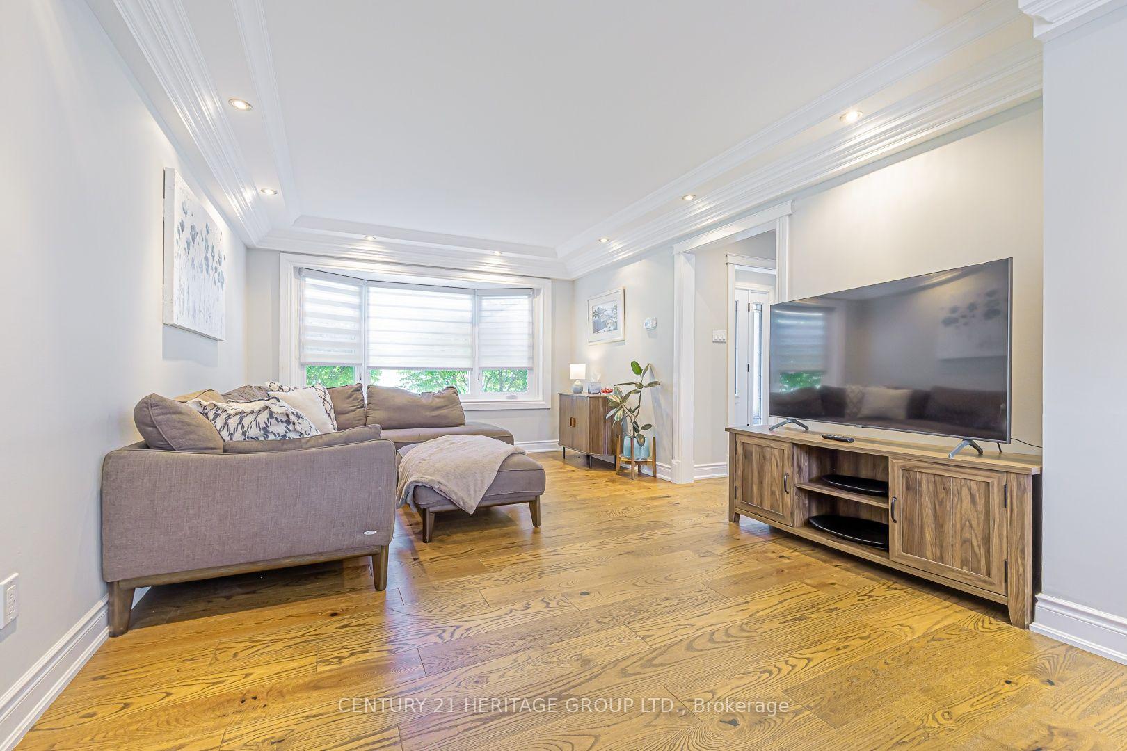 Photo 4 of 380 Selby Crescent, Newmarket, Bristol-London — HOMEH