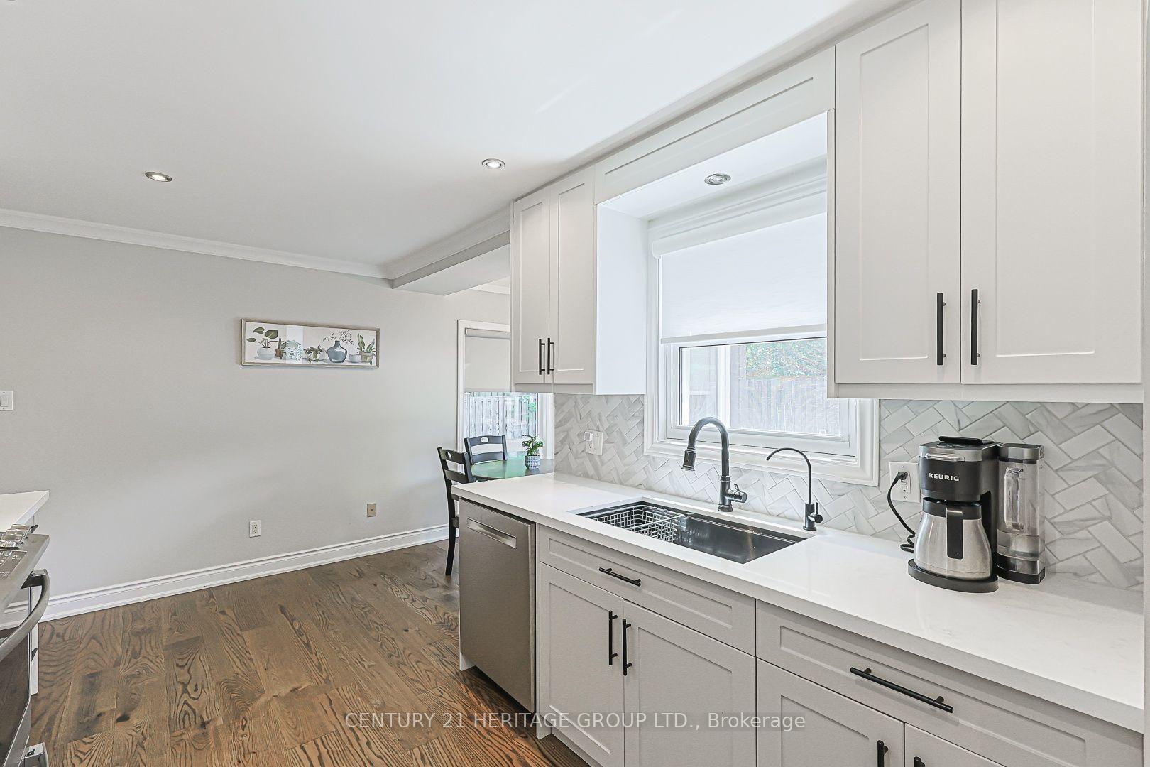 Photo 11 of 380 Selby Crescent, Newmarket, Bristol-London — HOMEH