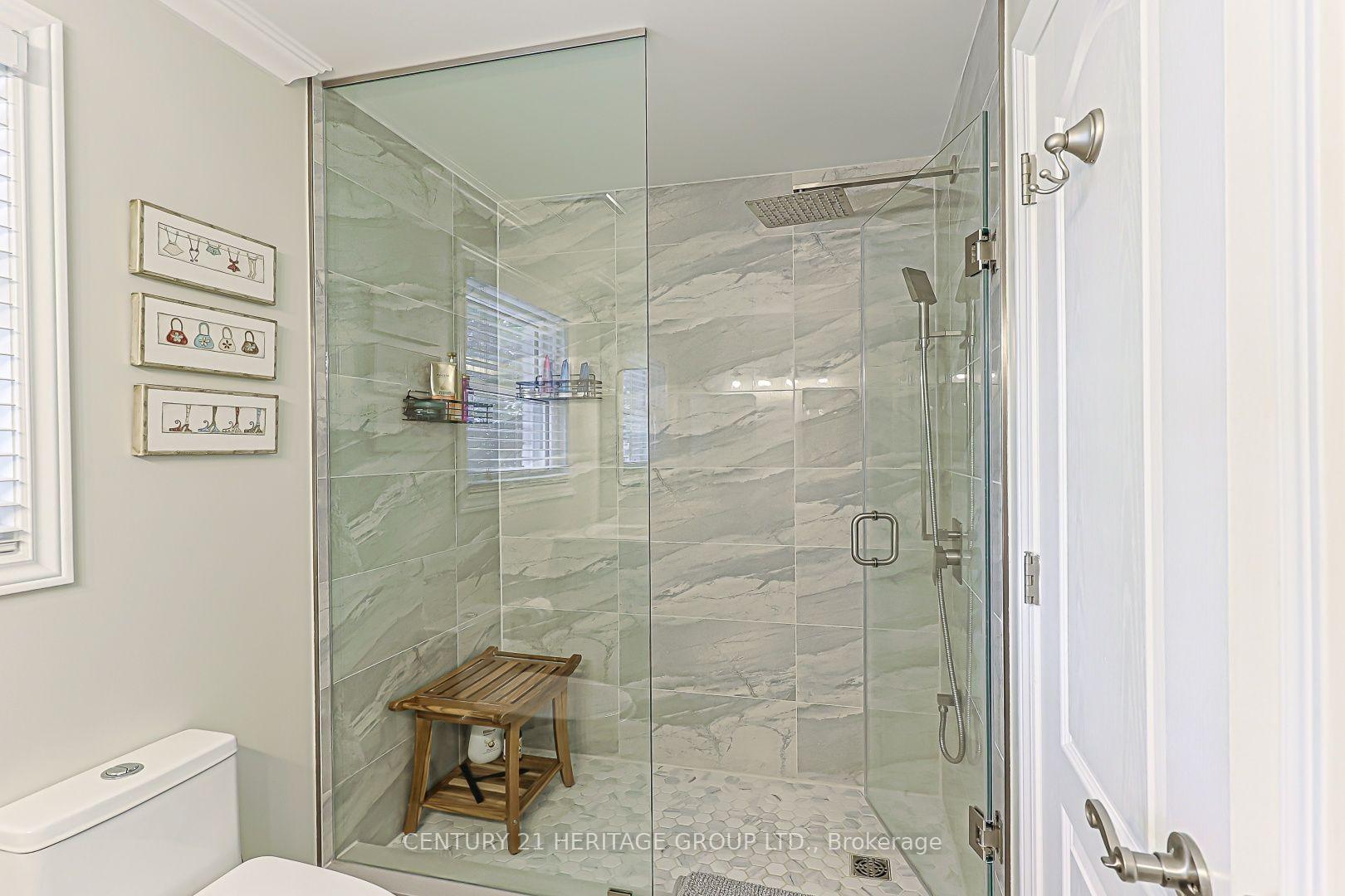 Photo 18 of 380 Selby Crescent, Newmarket, Bristol-London — HOMEH