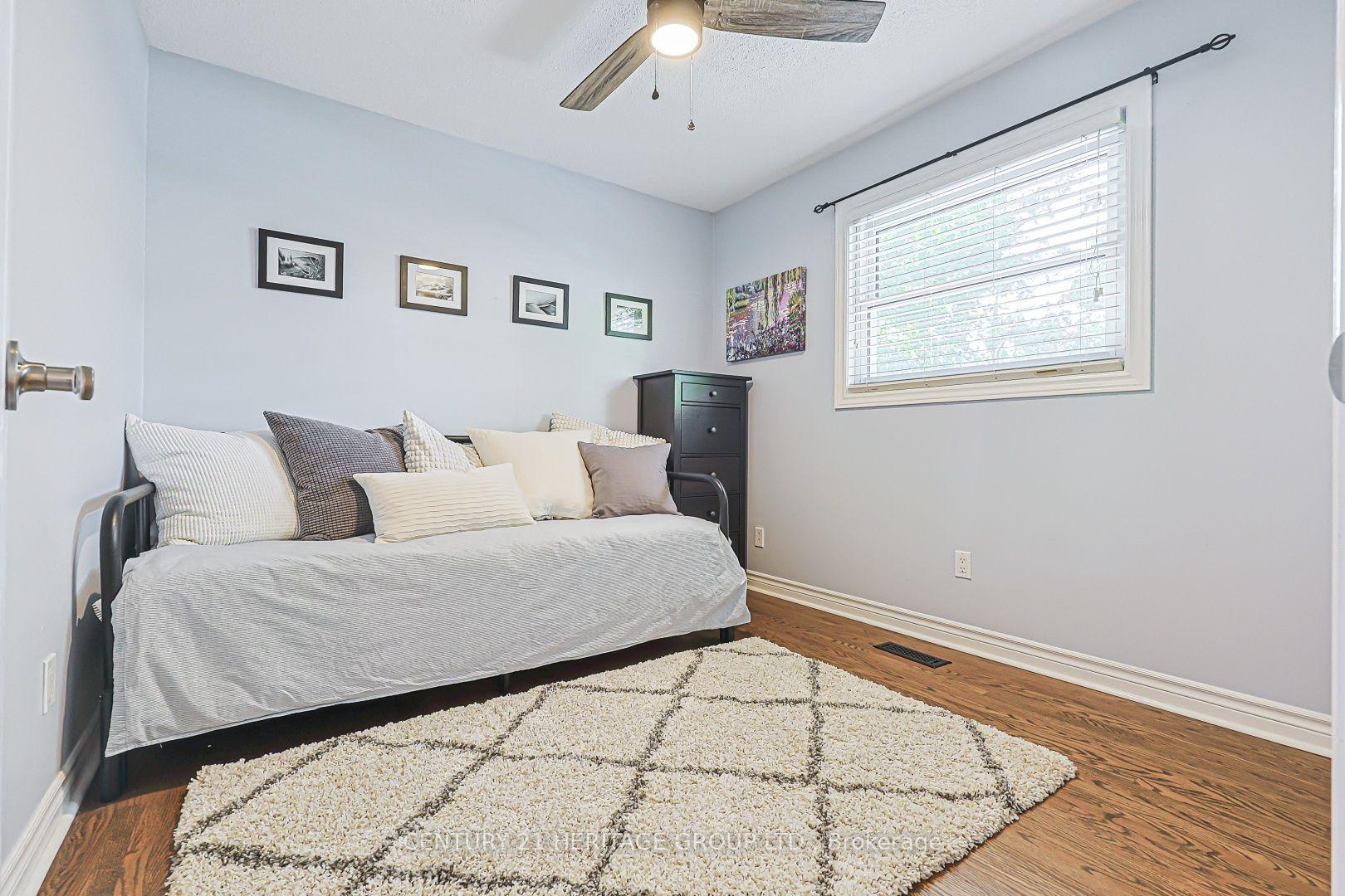 Photo 19 of 380 Selby Crescent, Newmarket, Bristol-London — HOMEH