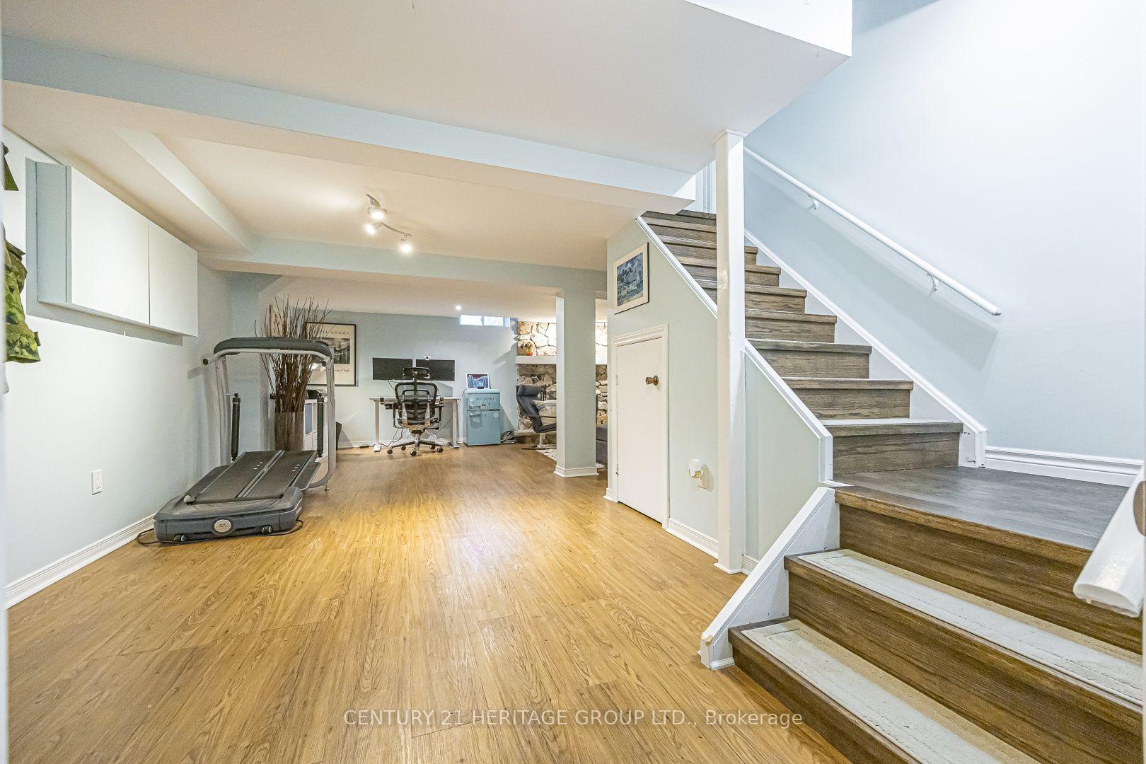 Photo 24 of 380 Selby Crescent, Newmarket, Bristol-London — HOMEH