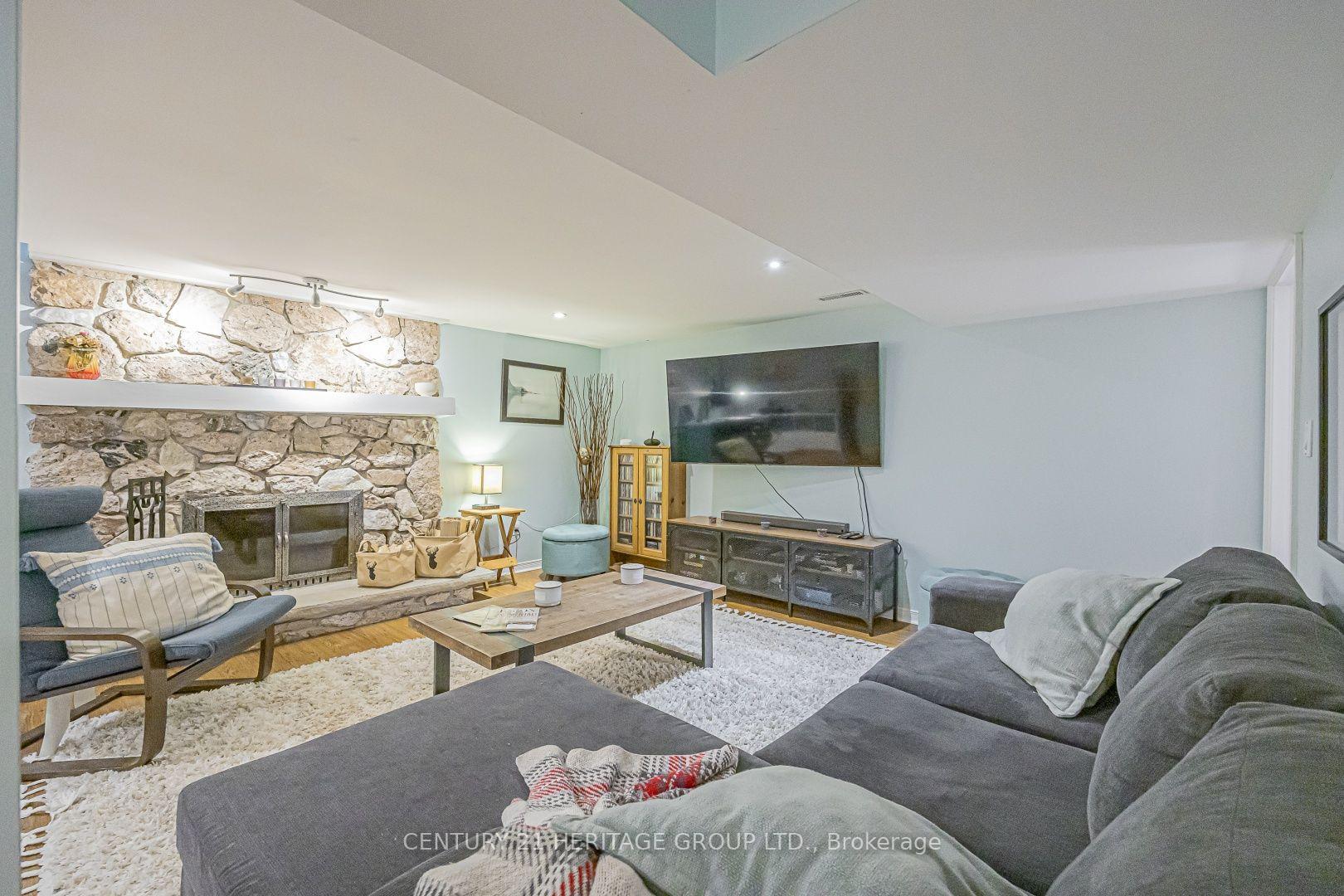 Photo 25 of 380 Selby Crescent, Newmarket, Bristol-London — HOMEH