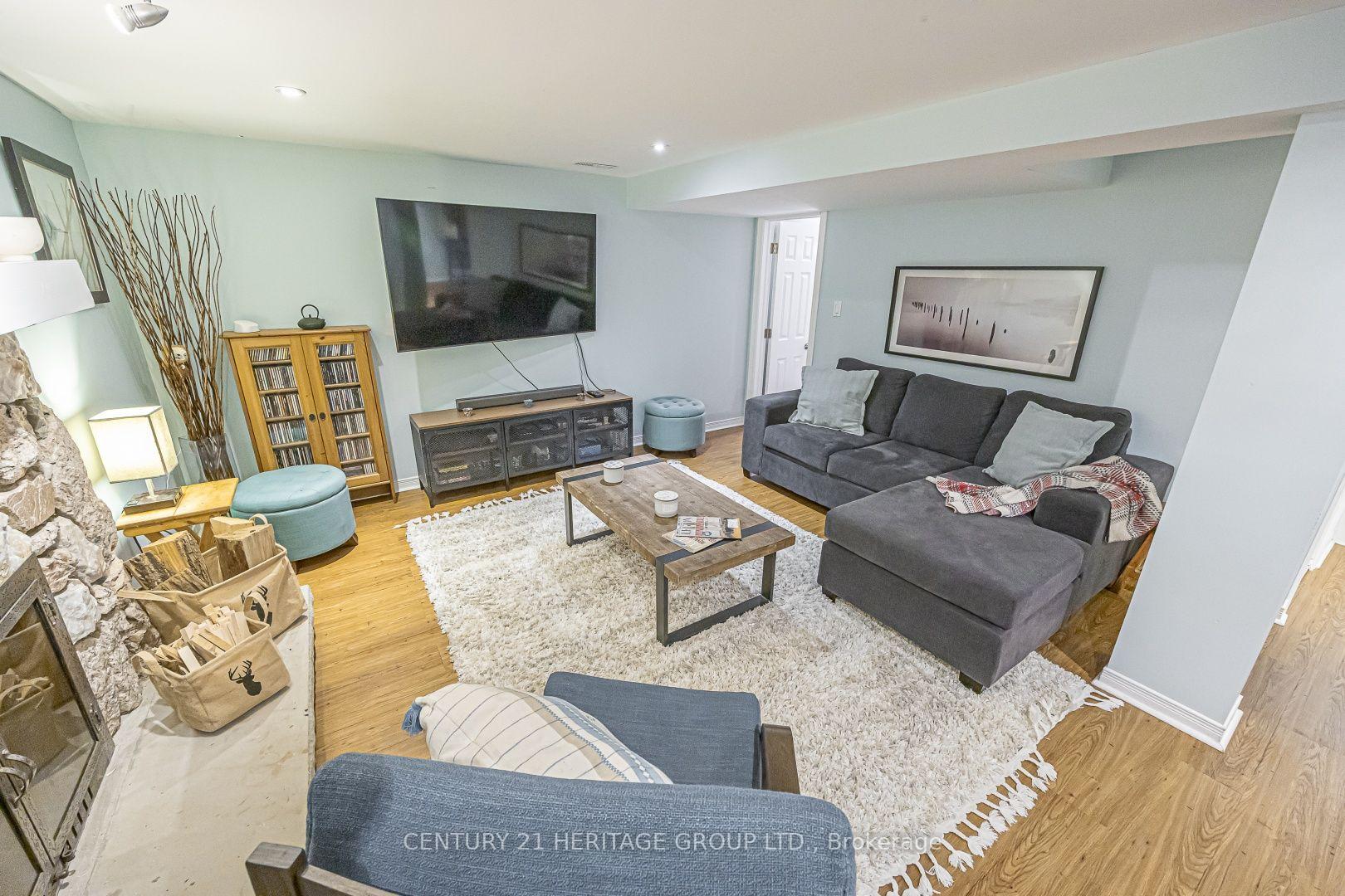 Photo 27 of 380 Selby Crescent, Newmarket, Bristol-London — HOMEH