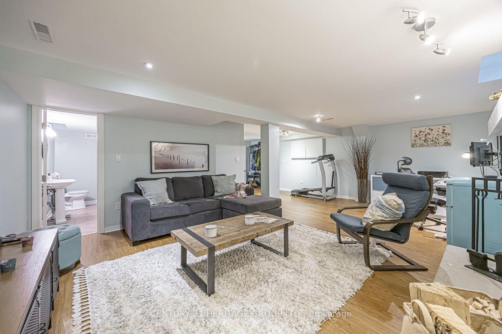 Photo 28 of 380 Selby Crescent, Newmarket, Bristol-London — HOMEH