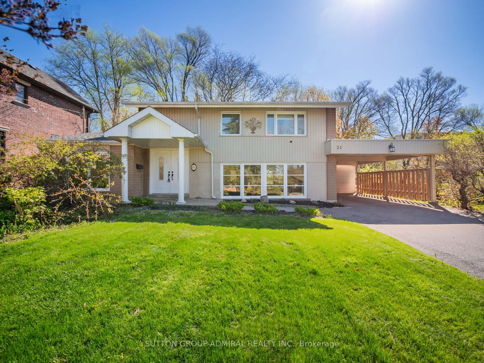 Front of 21 Rialto Drive
